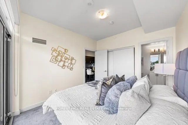 1603 Eglinton Avenue W #319