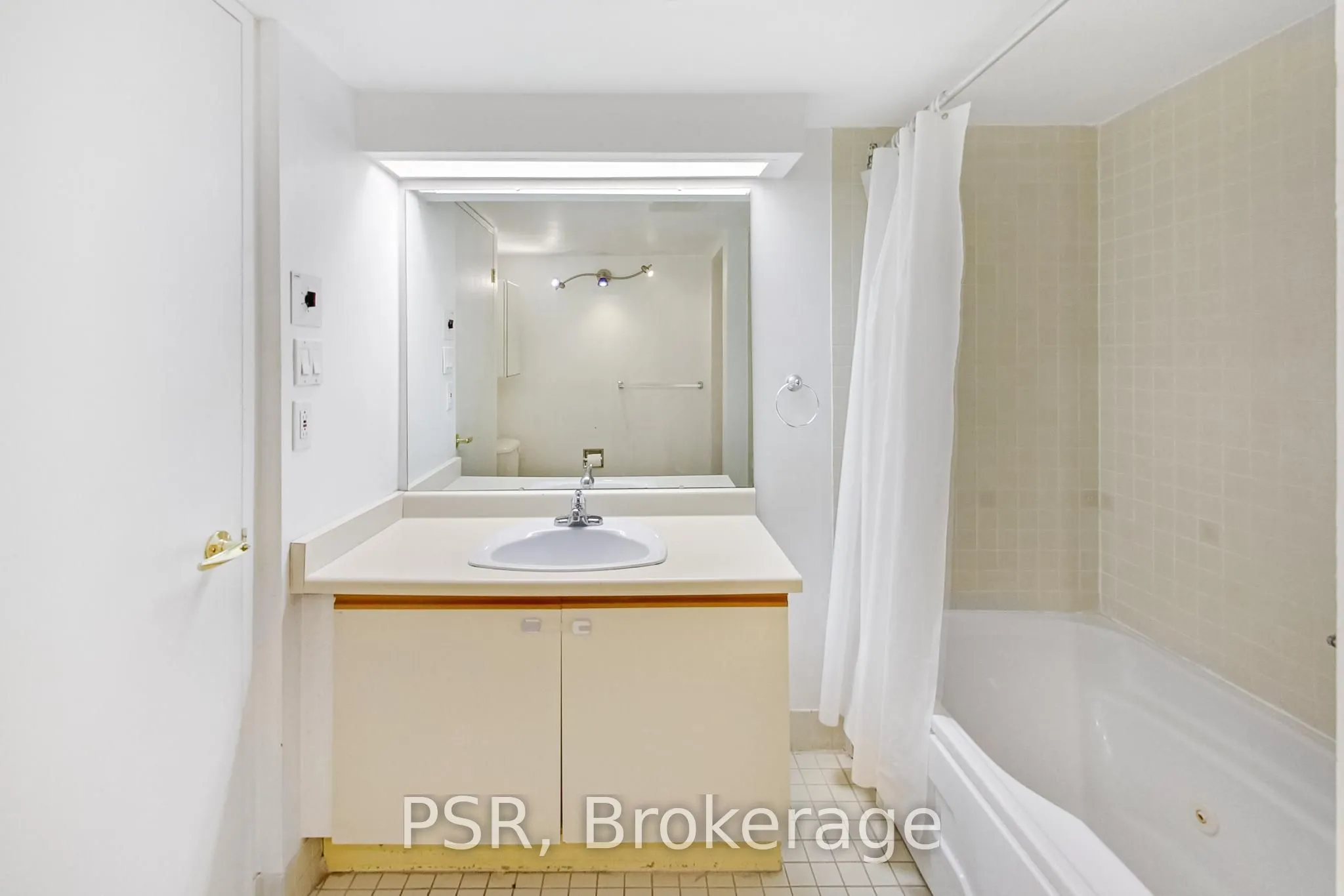 65 Scadding Avenue #510