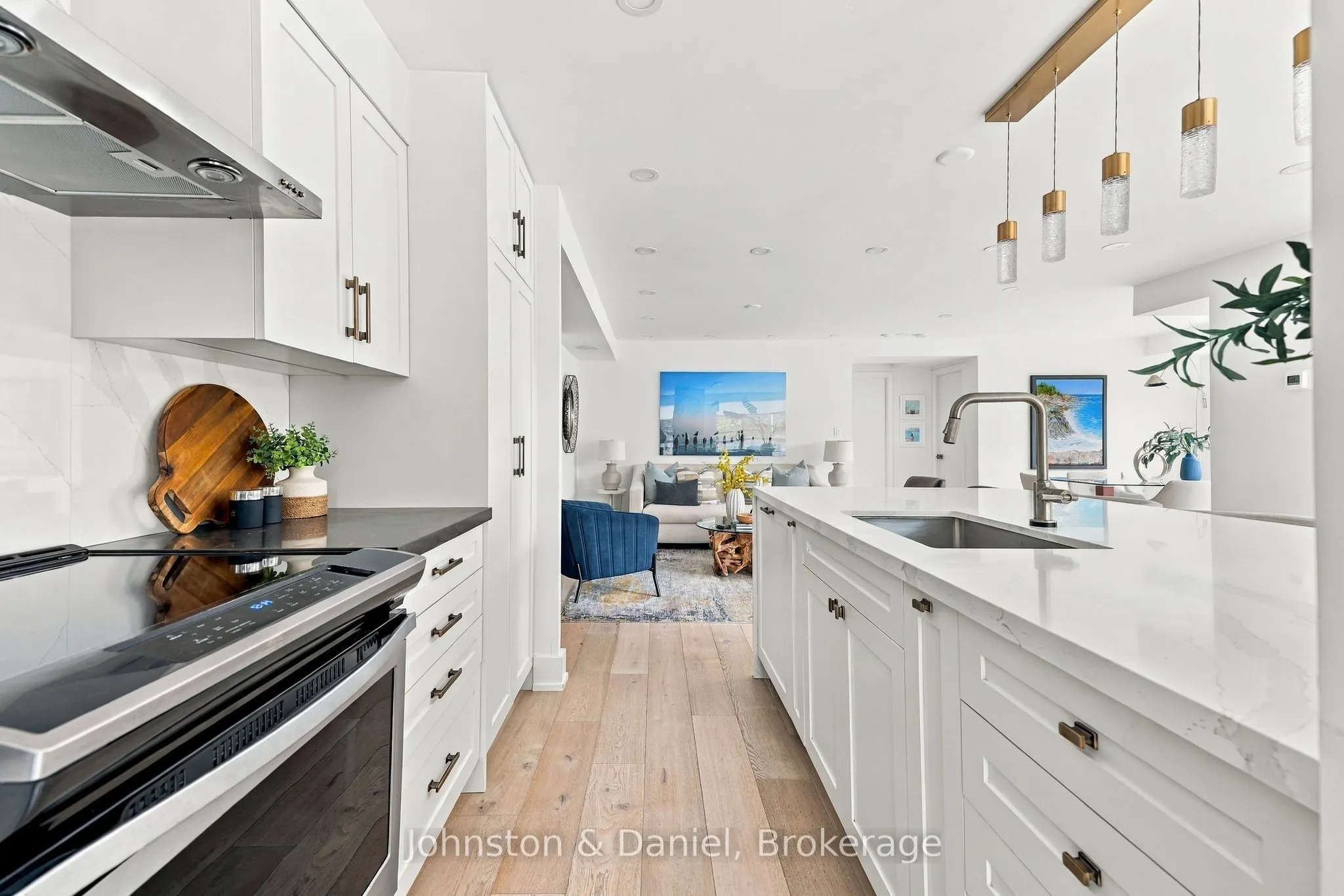 1000 King Street W #205