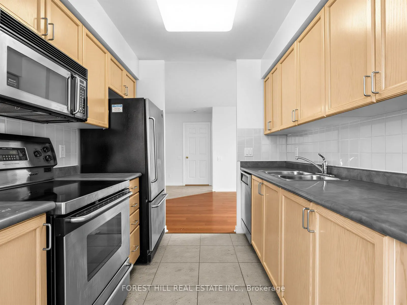 8 Hillcrest Avenue #1206
