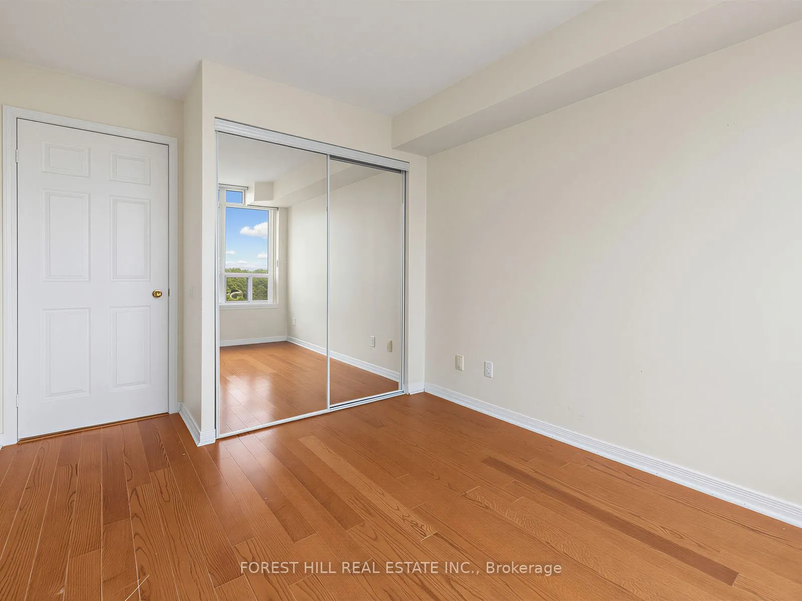 8 Hillcrest Avenue #1206