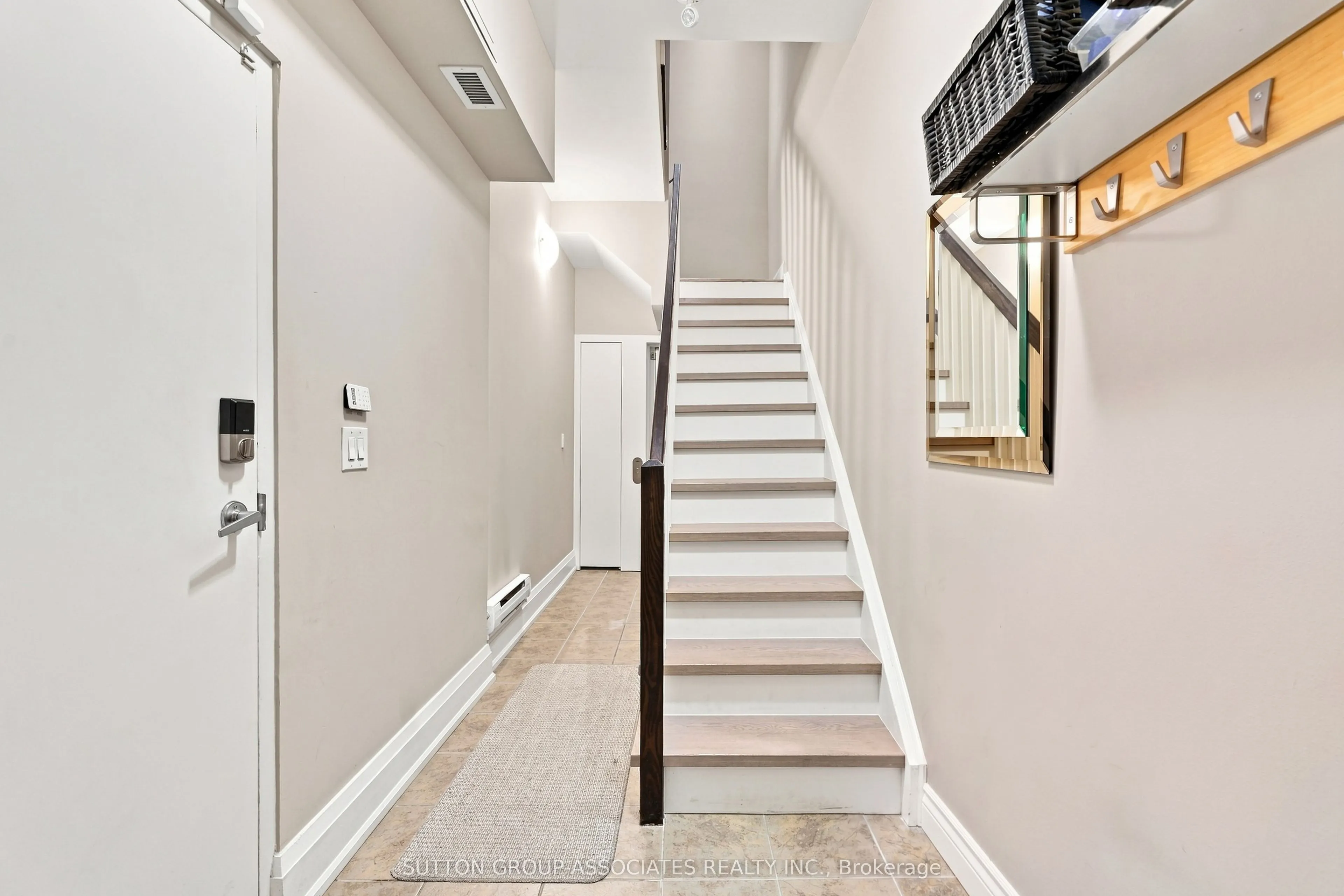 385 Brunswick Avenue #TH9