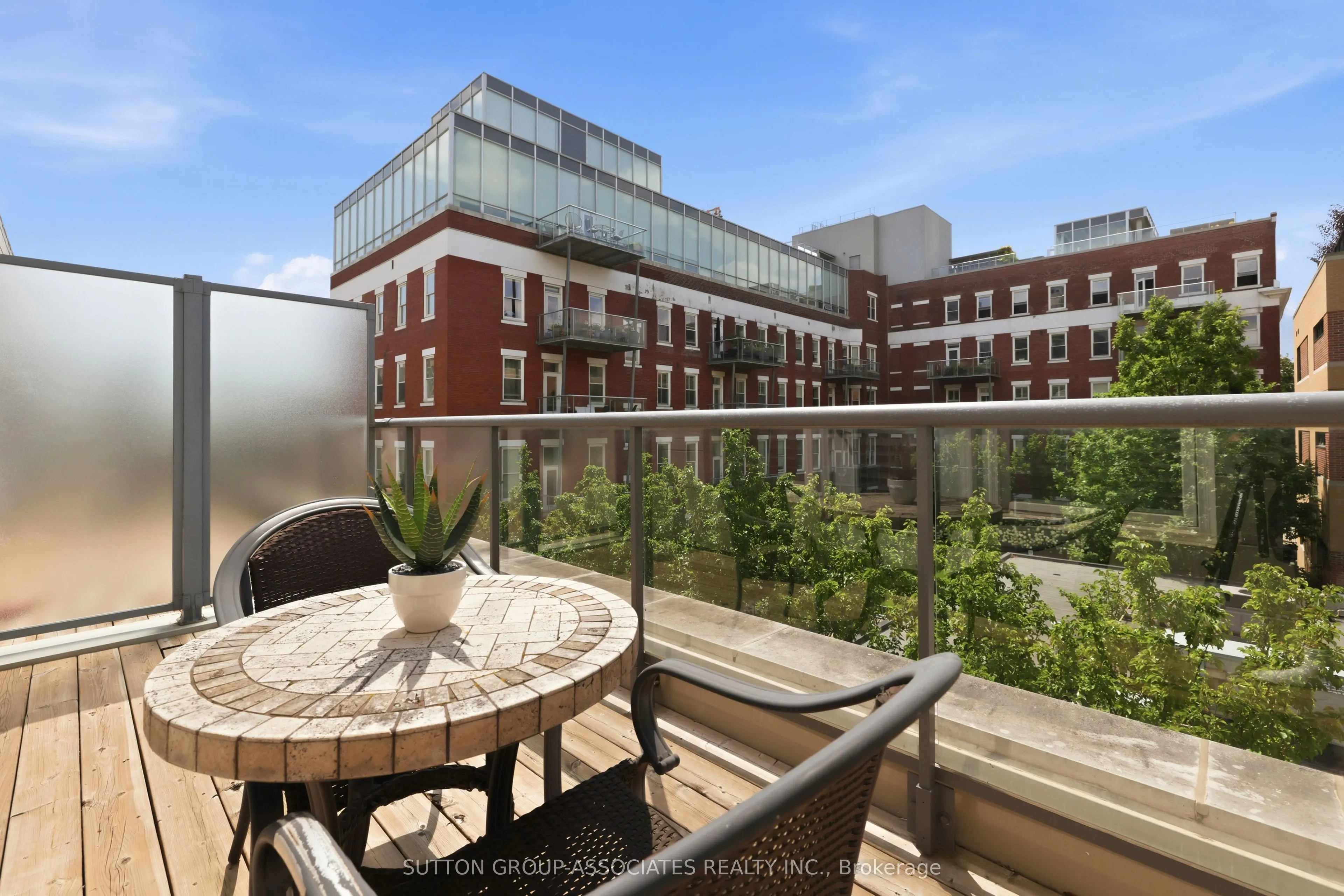 385 Brunswick Avenue #TH9