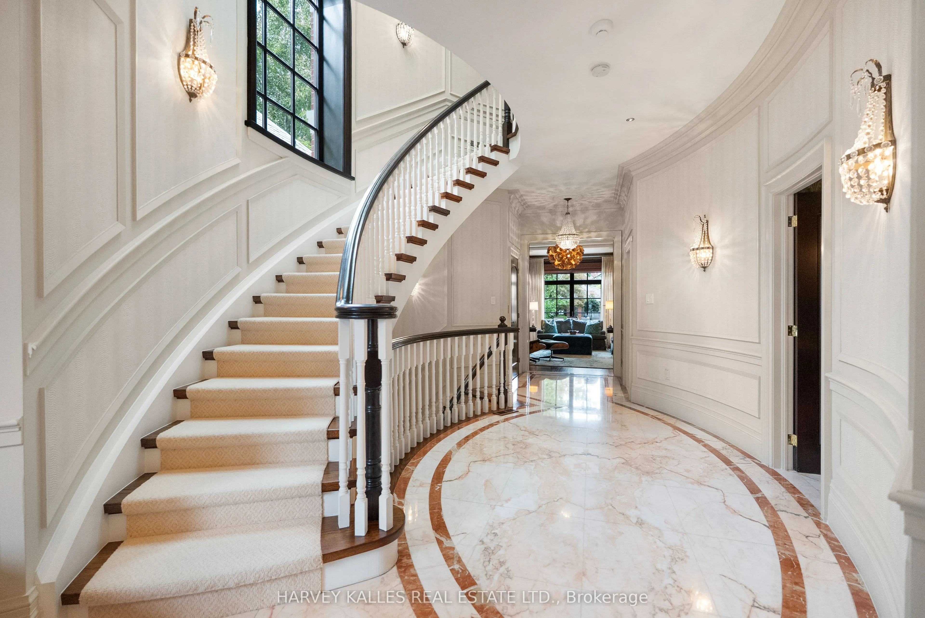 92 South Drive