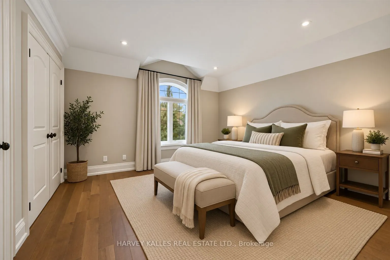 40 Sultana Avenue