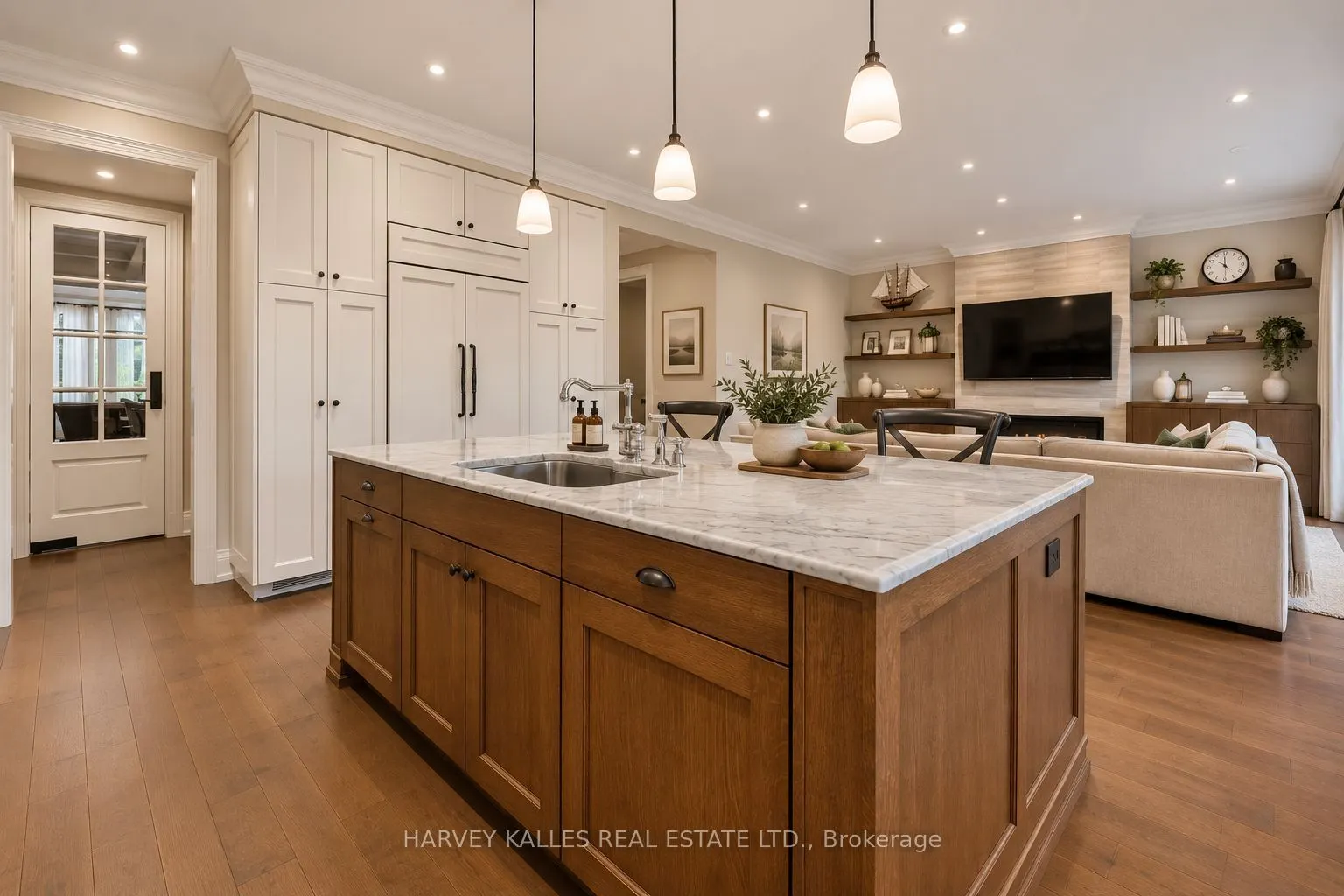 40 Sultana Avenue