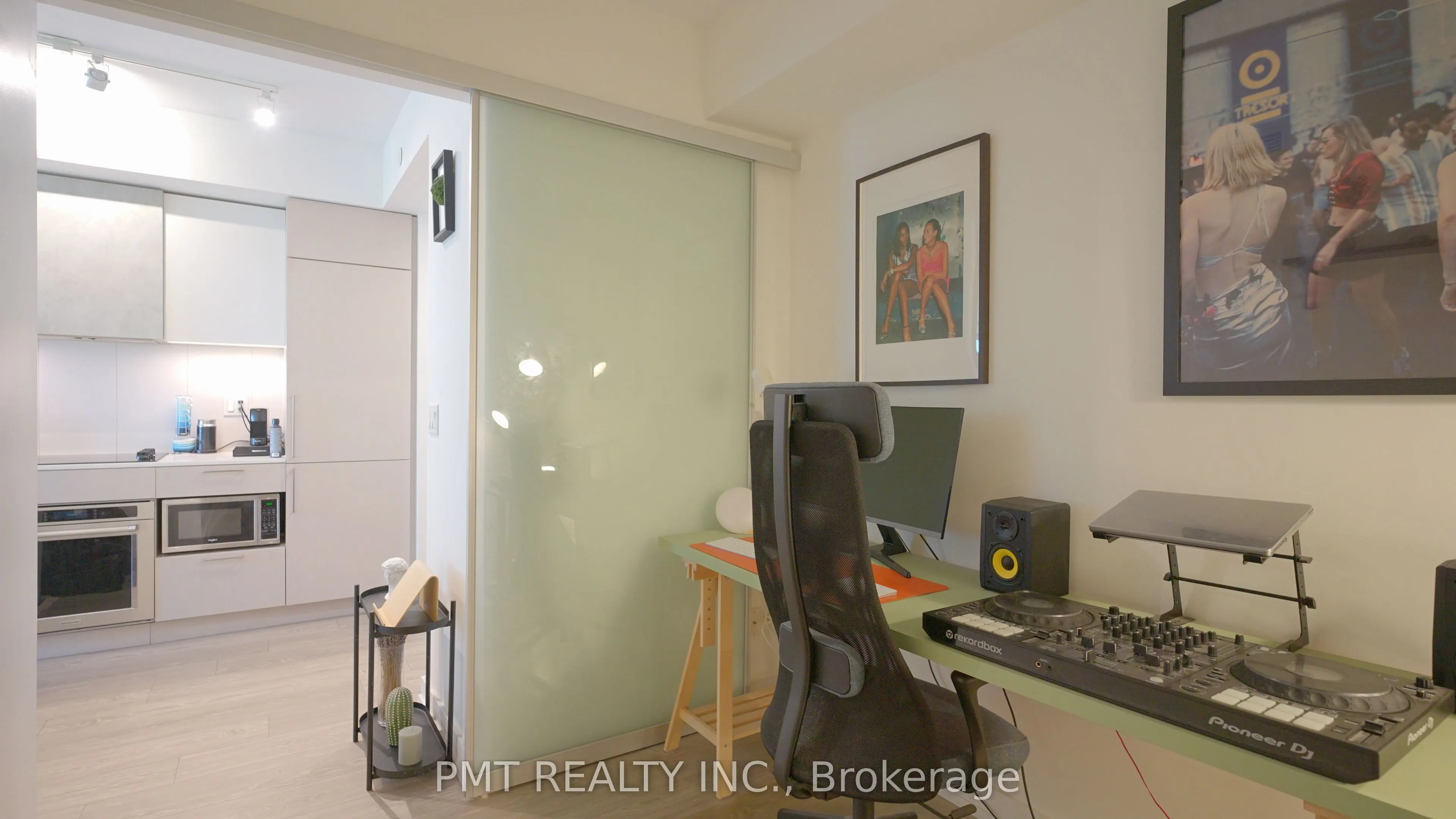 19 Western Battery Road #1521