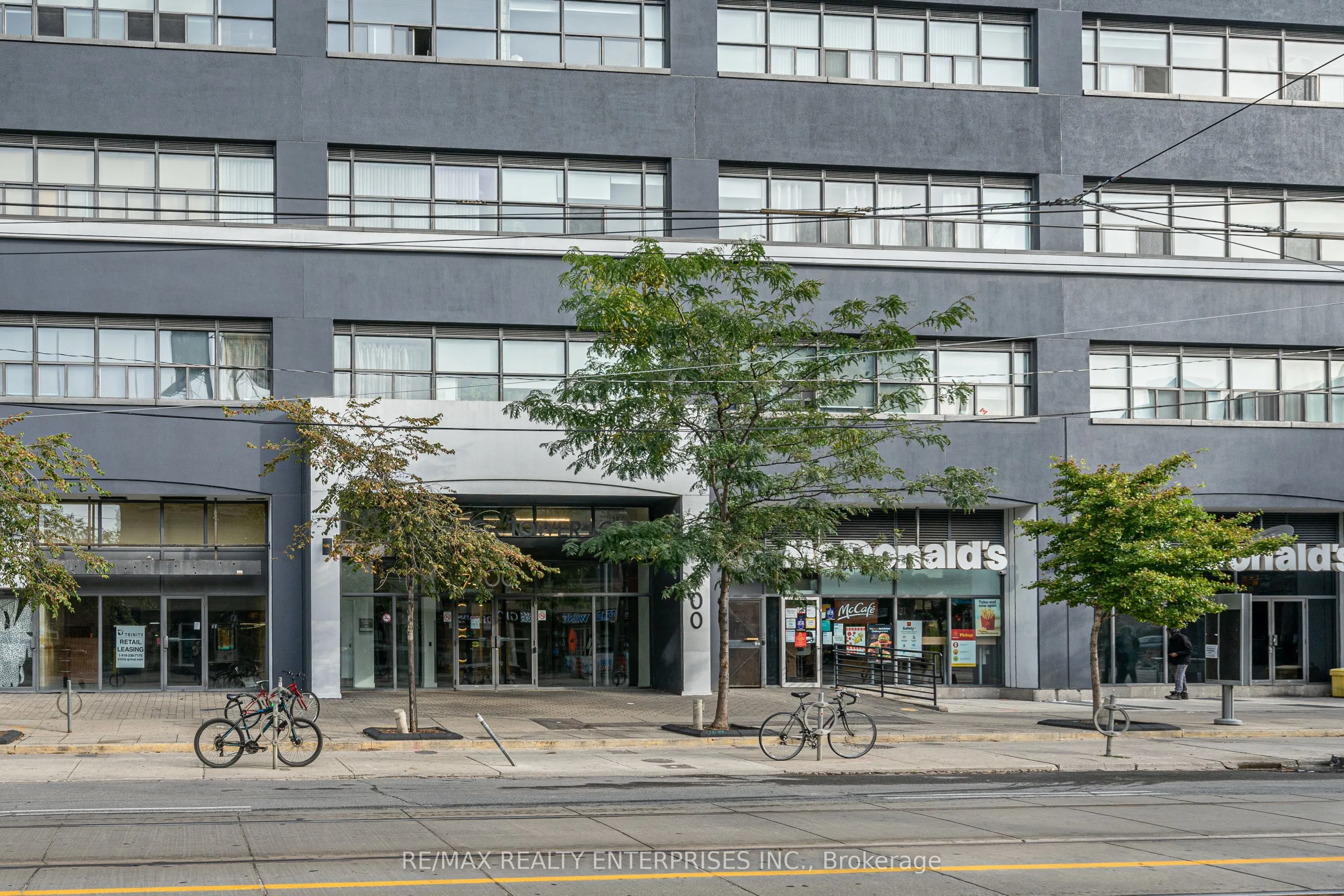 700 King Street W #515