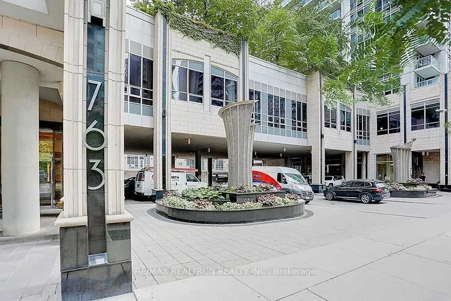 763 Bay Street #4804
