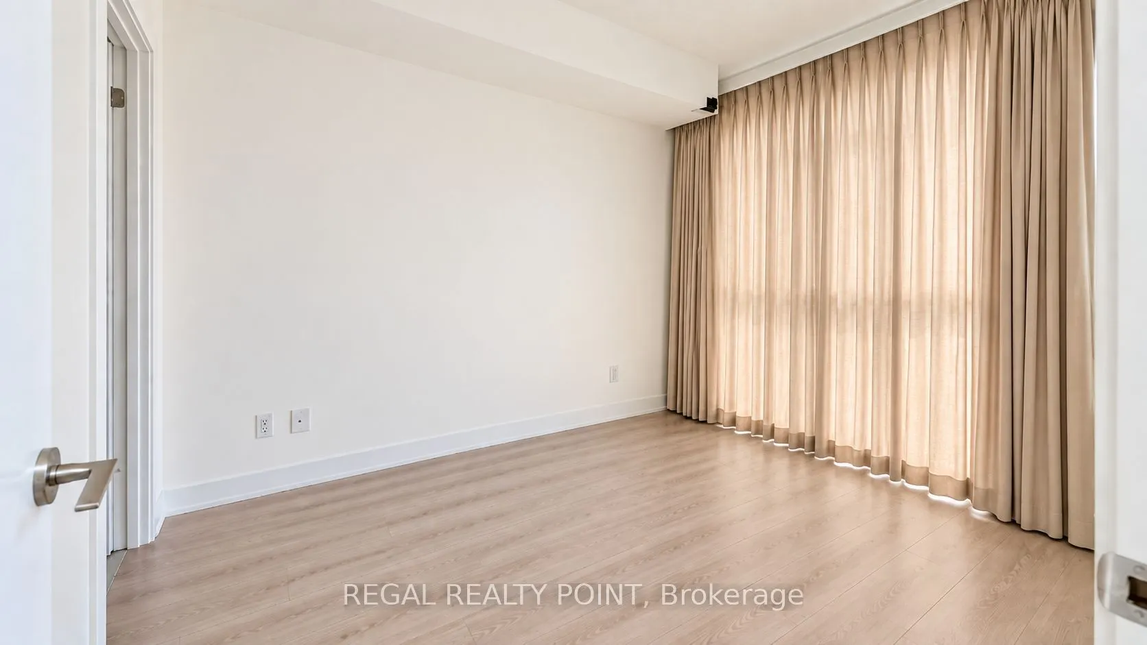 169 Fort York Boulevard #321
