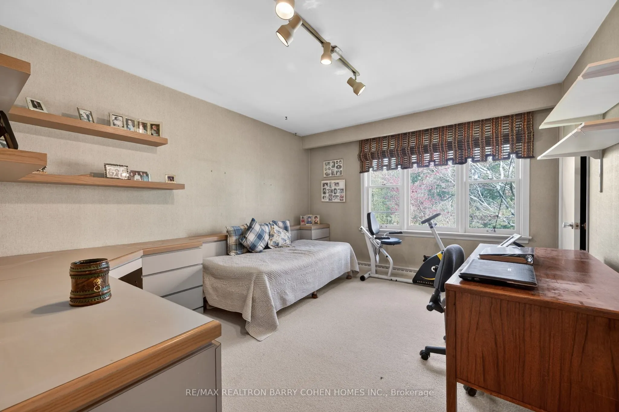 18 Brian Cliff Drive