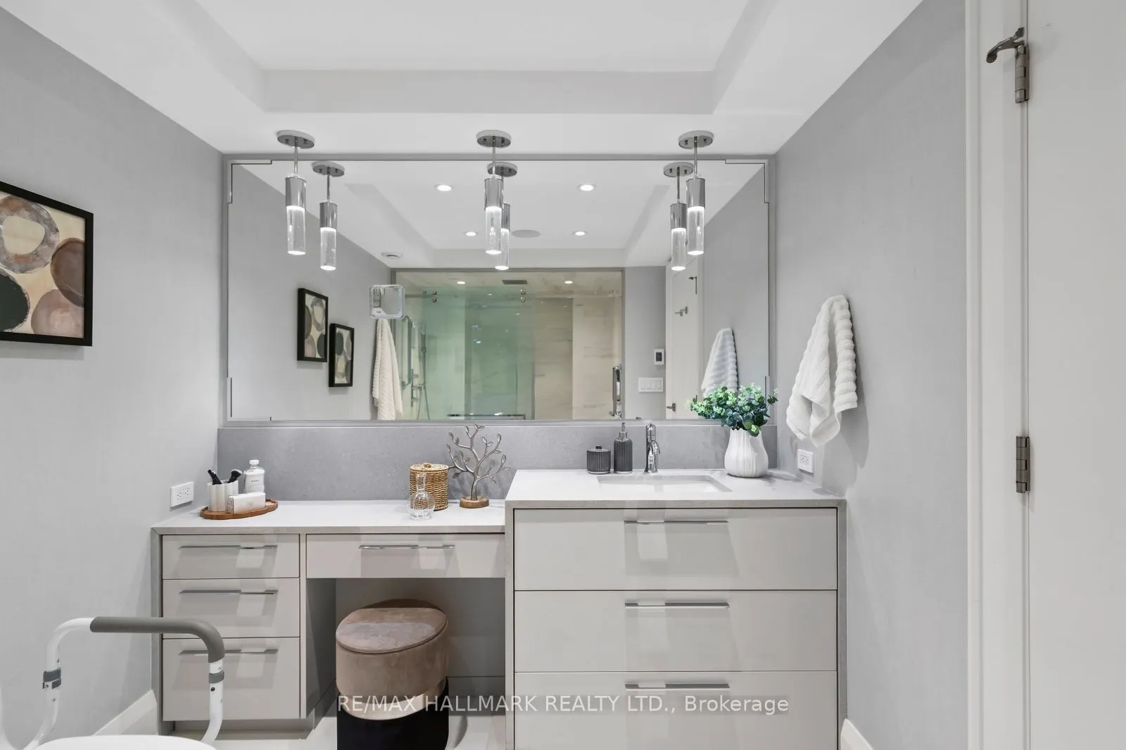 240 Heath Street W #1401