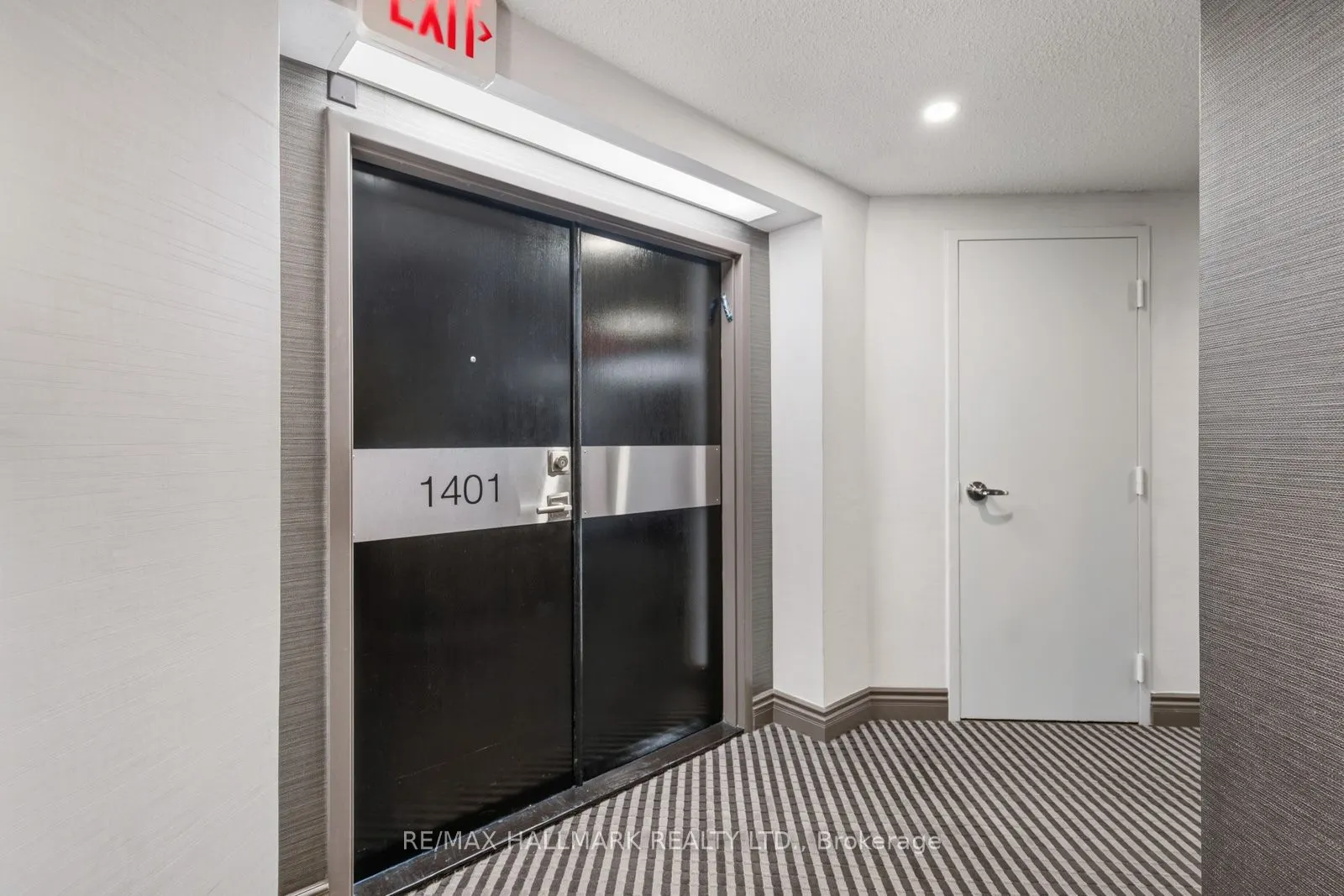 240 Heath Street W #1401