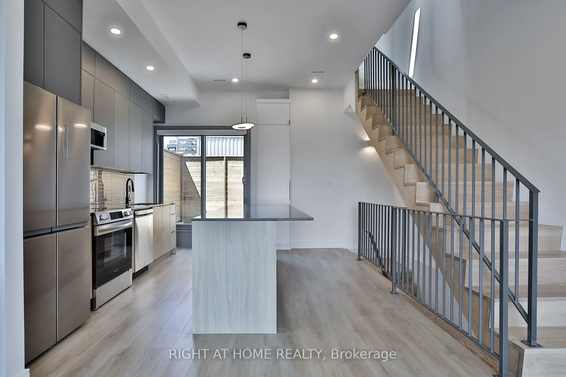 1169 Davenport Road