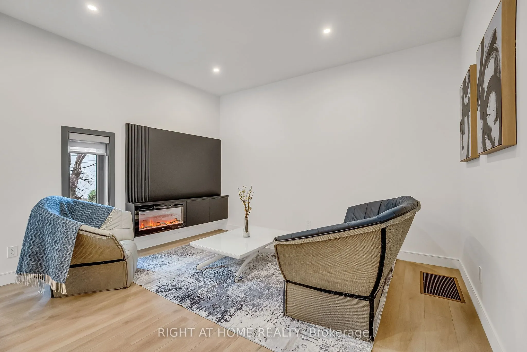 1169 Davenport Road
