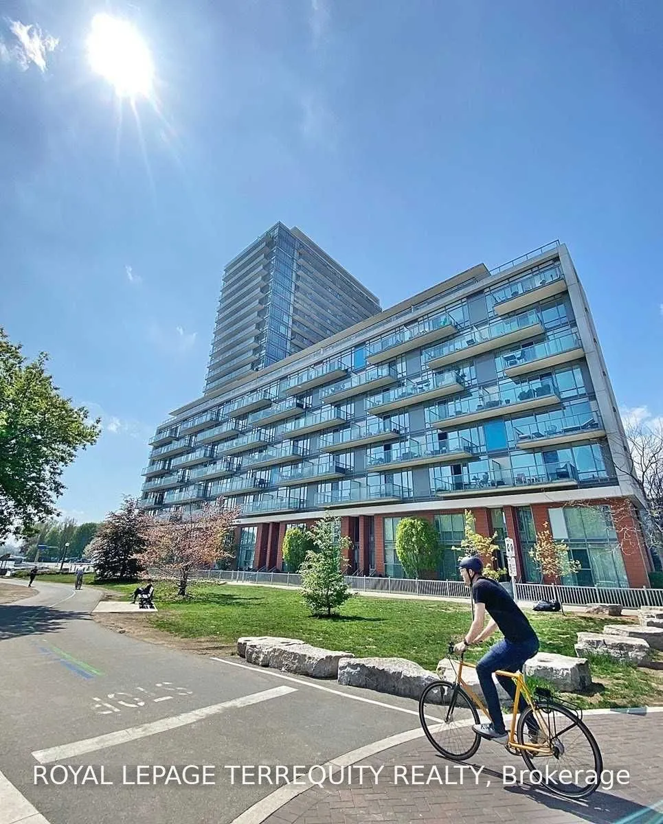 90 Stadium Road #423