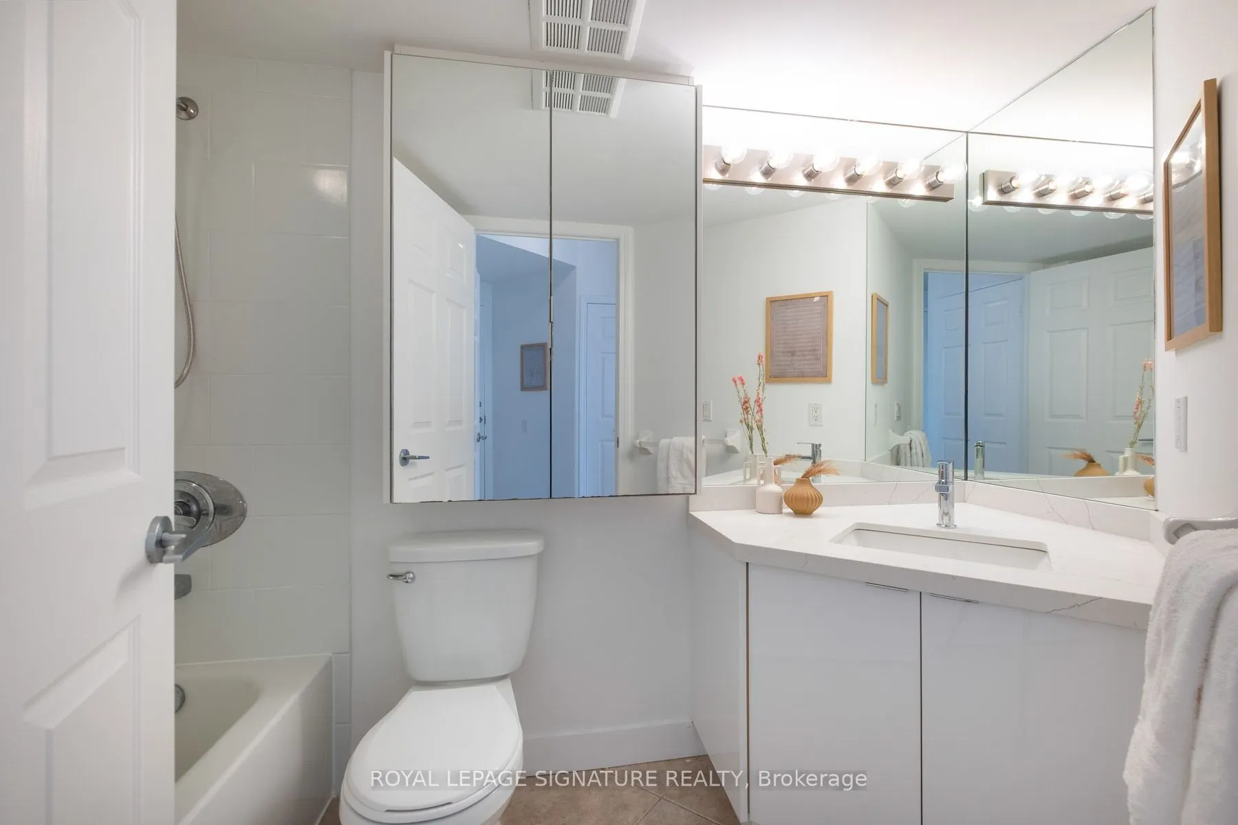 485 Rosewell Avenue #308