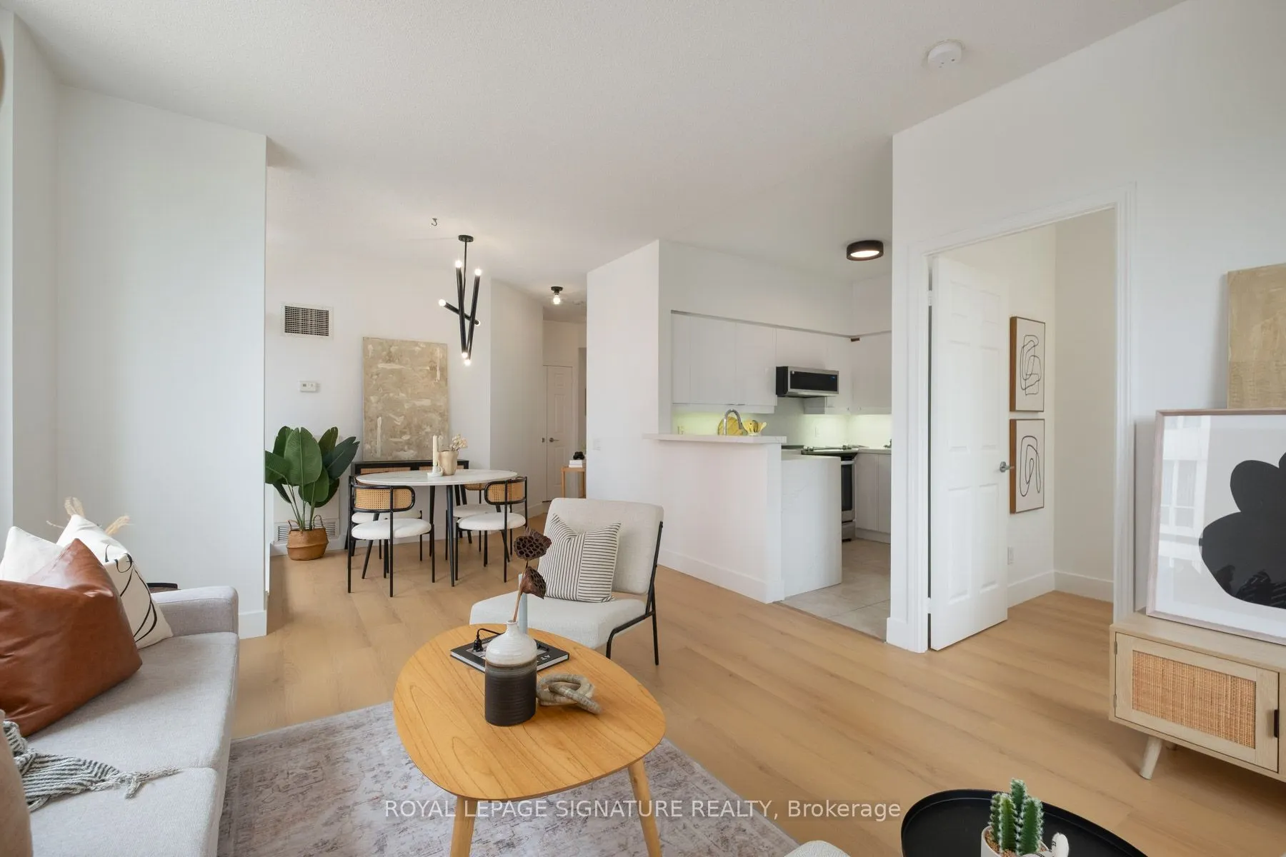 485 Rosewell Avenue #308