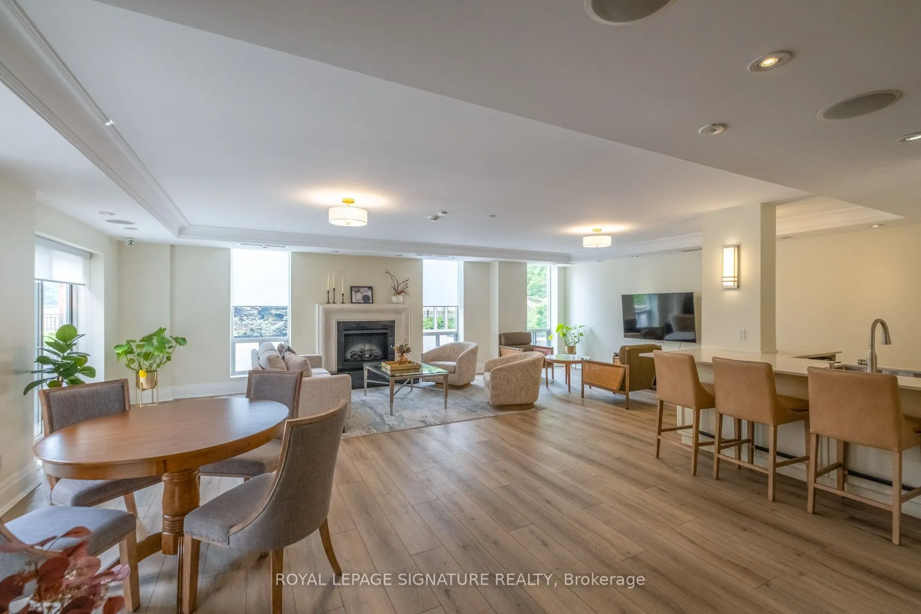 485 Rosewell Avenue #308