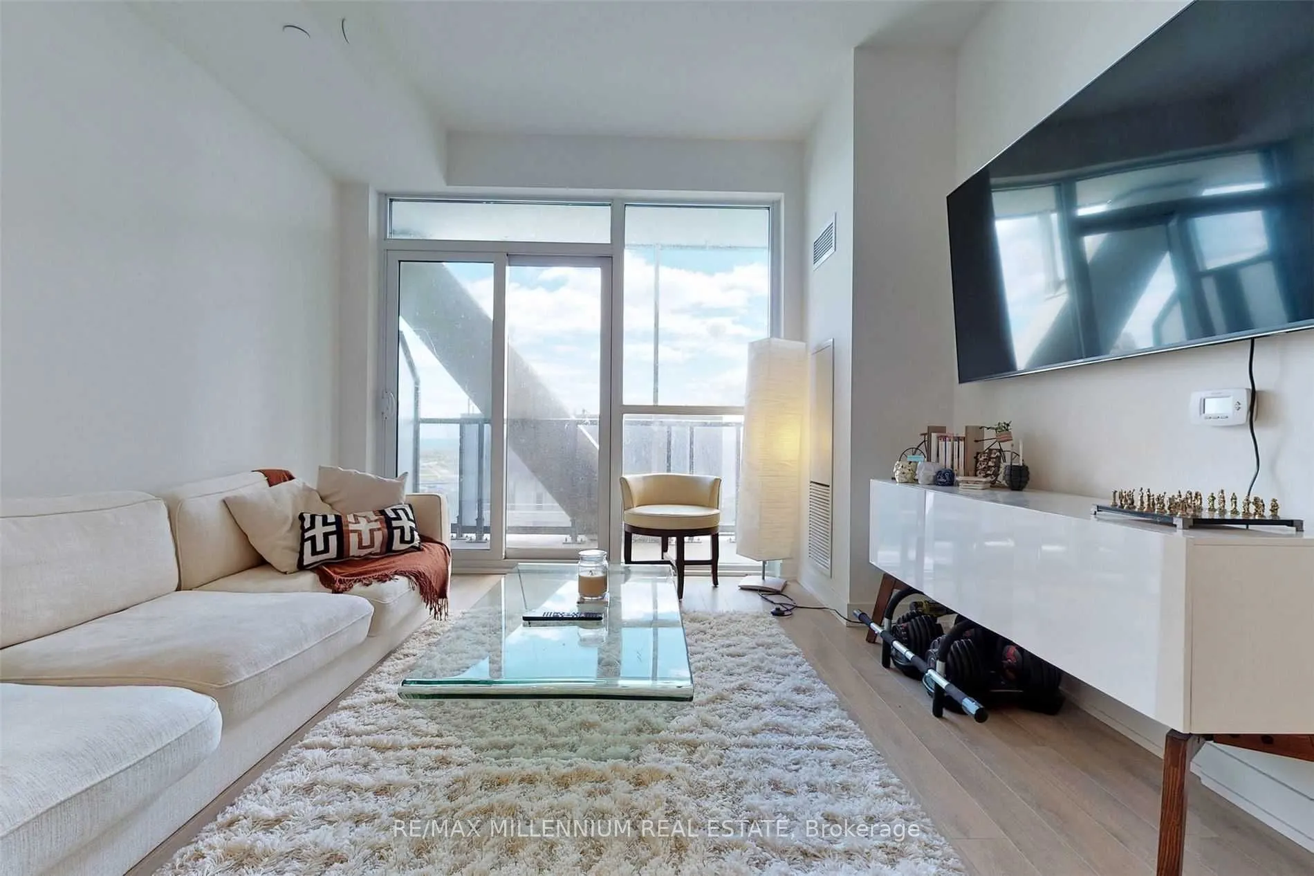 50 Ordnance Street #2802