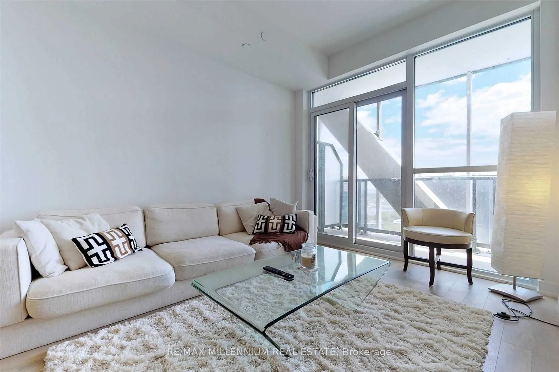 50 Ordnance Street #2802