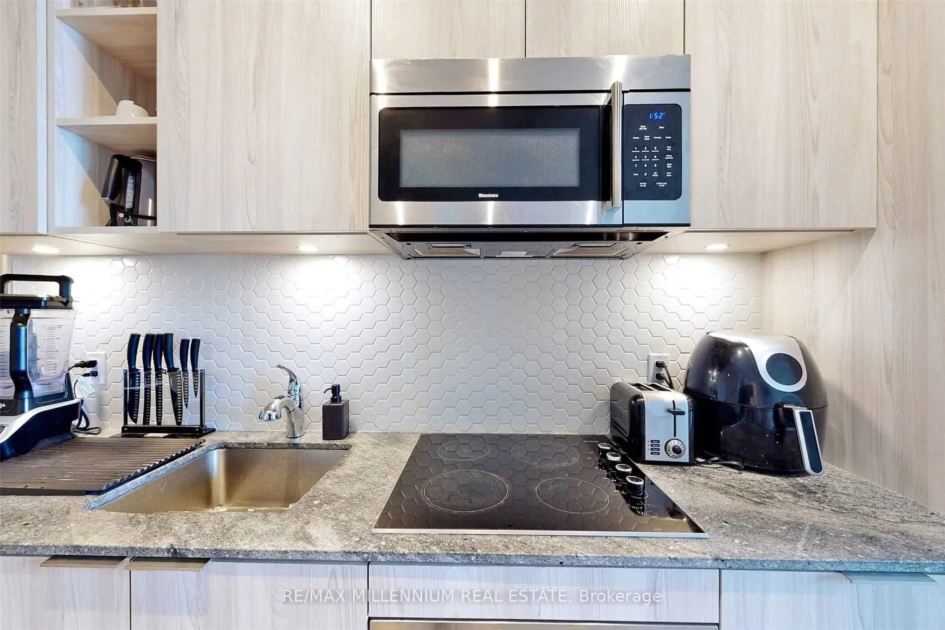50 Ordnance Street #2802