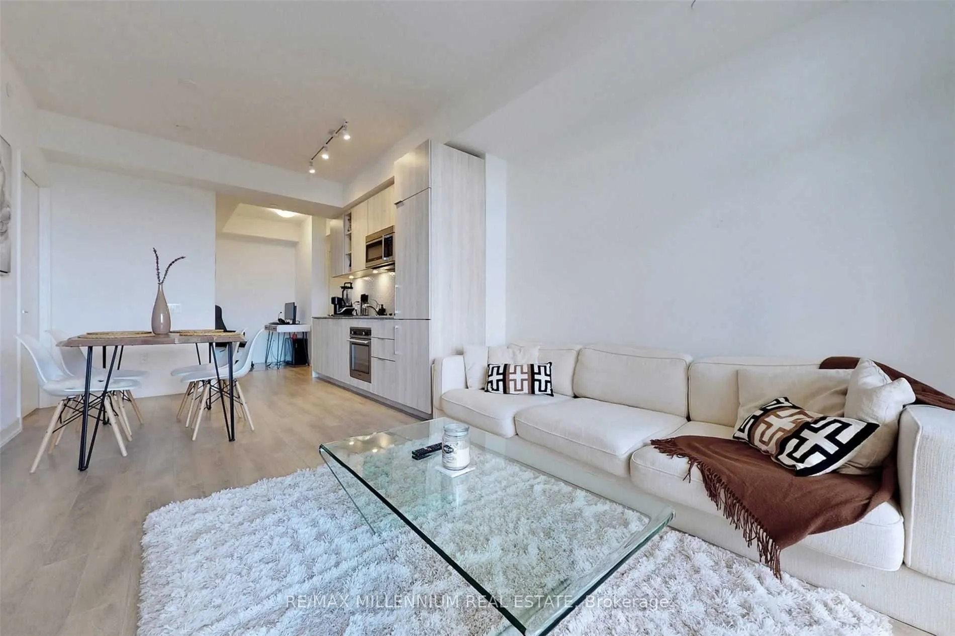 50 Ordnance Street #2802