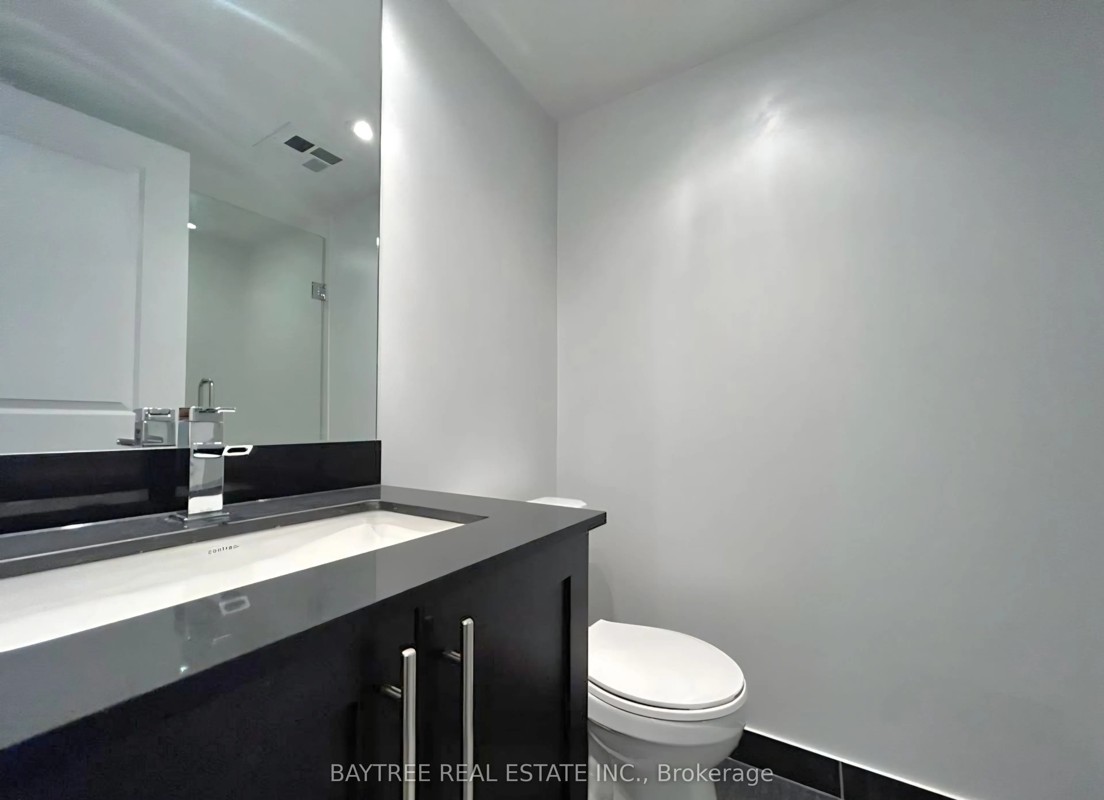 400 Adelaide Street E #1109