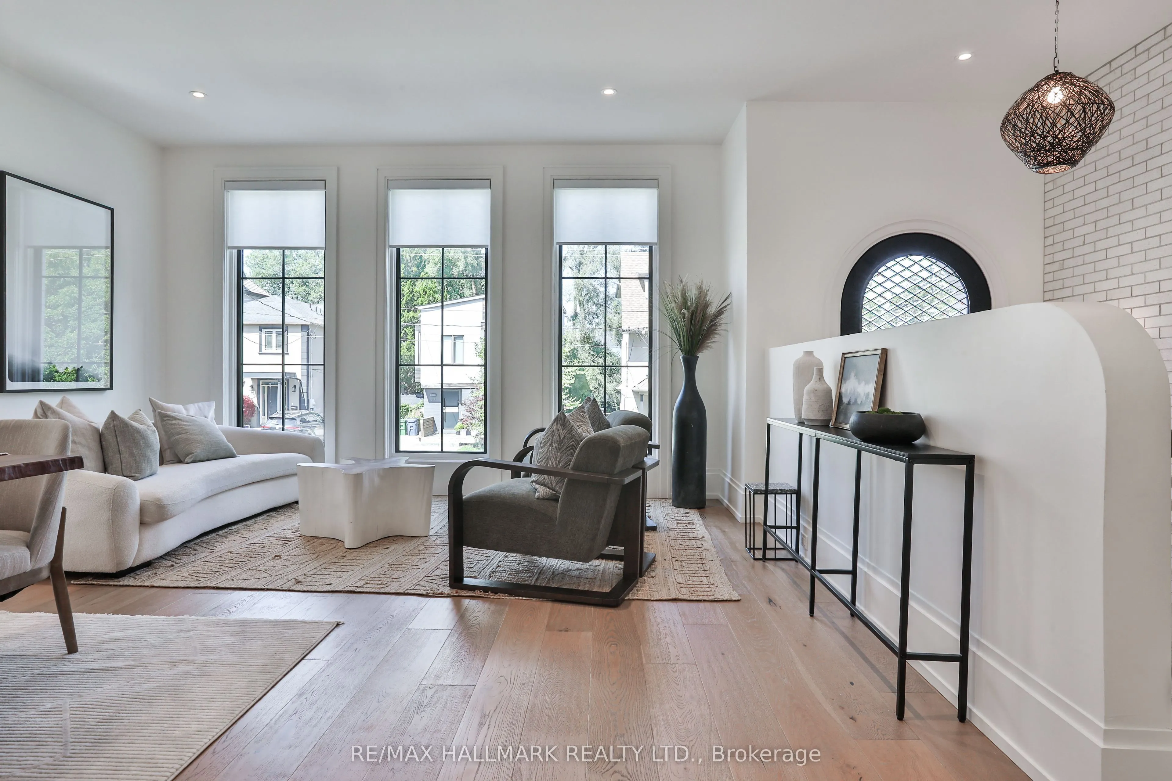 215 Ava Road