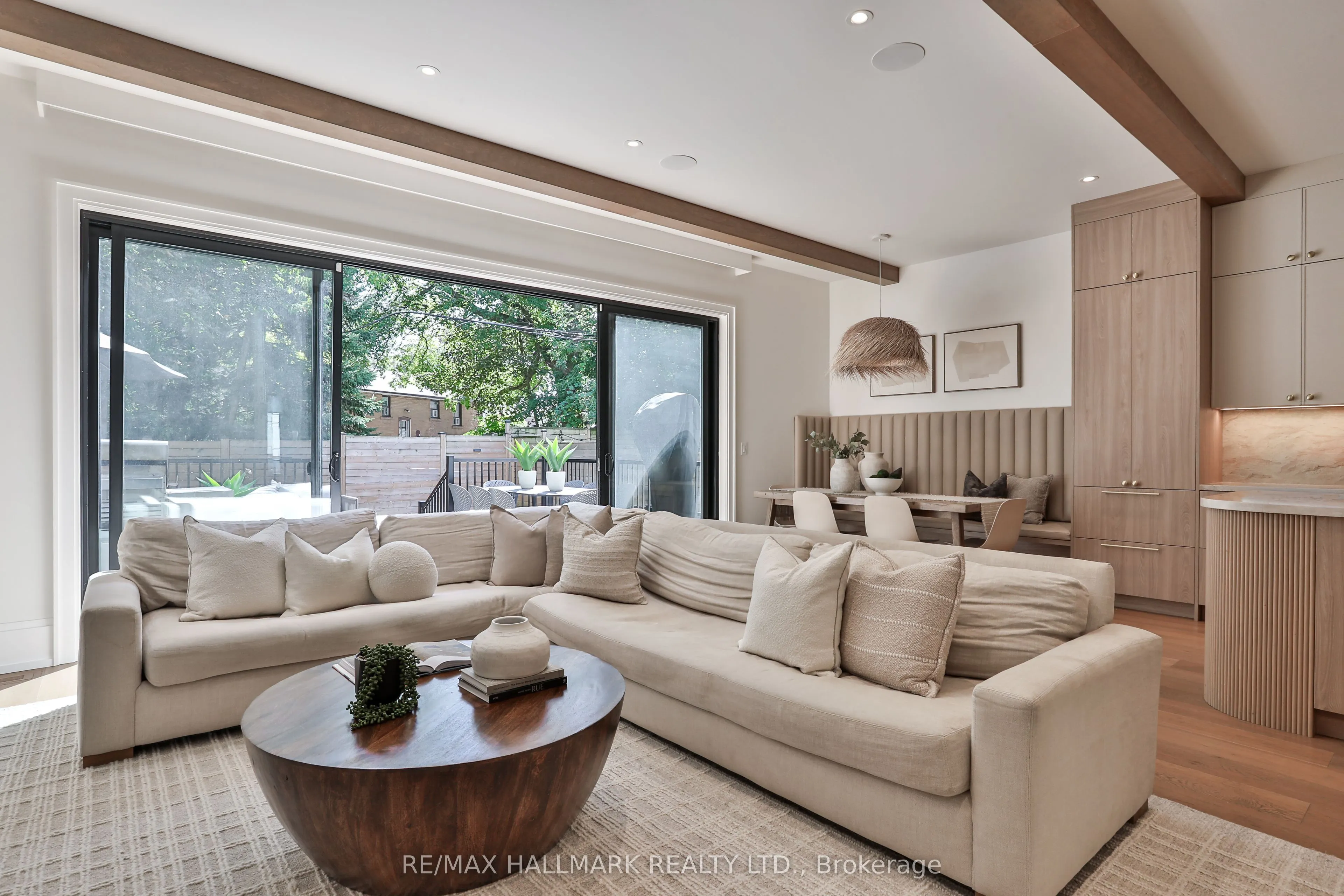 215 Ava Road