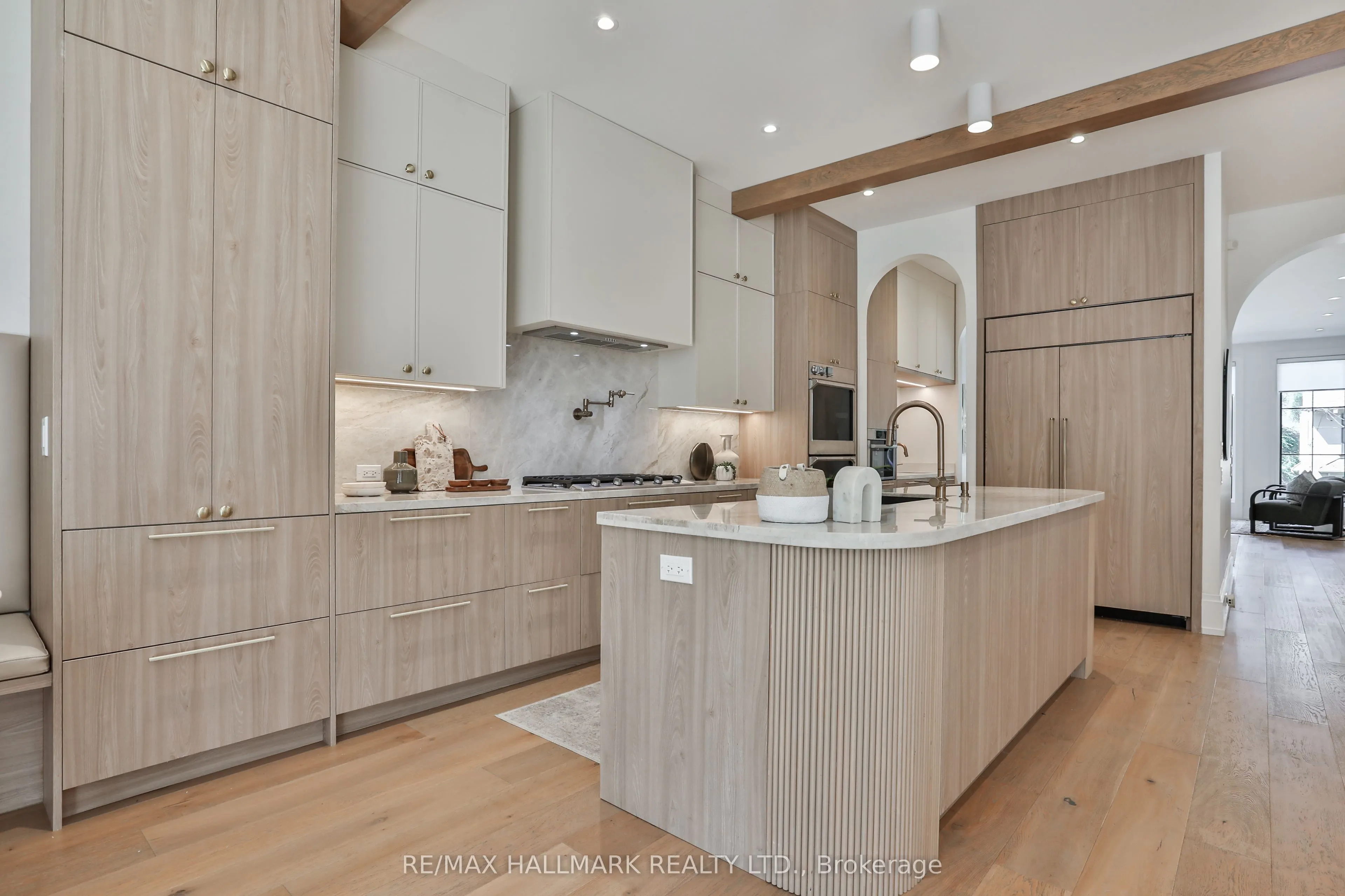 215 Ava Road