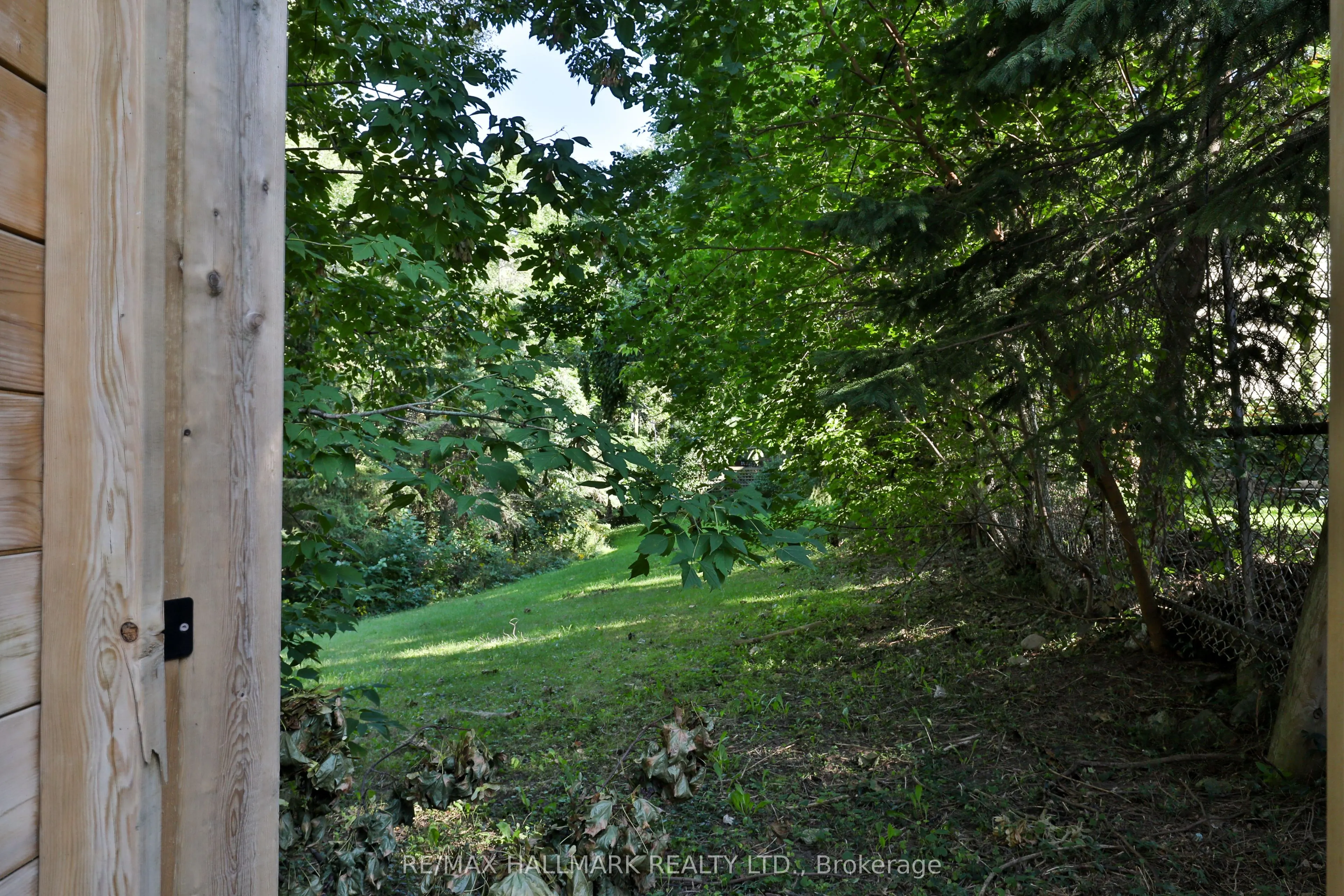 215 Ava Road