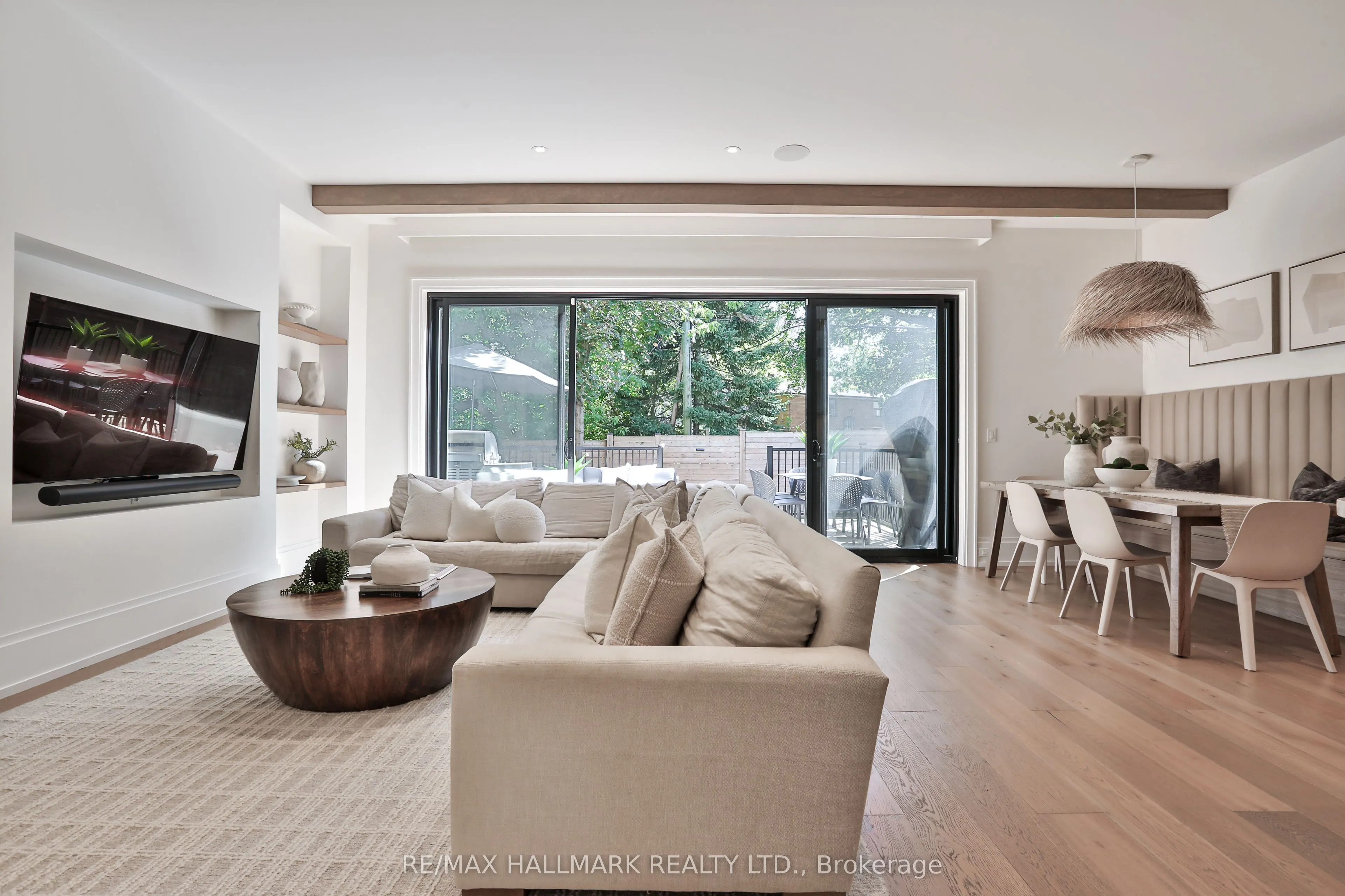 215 Ava Road