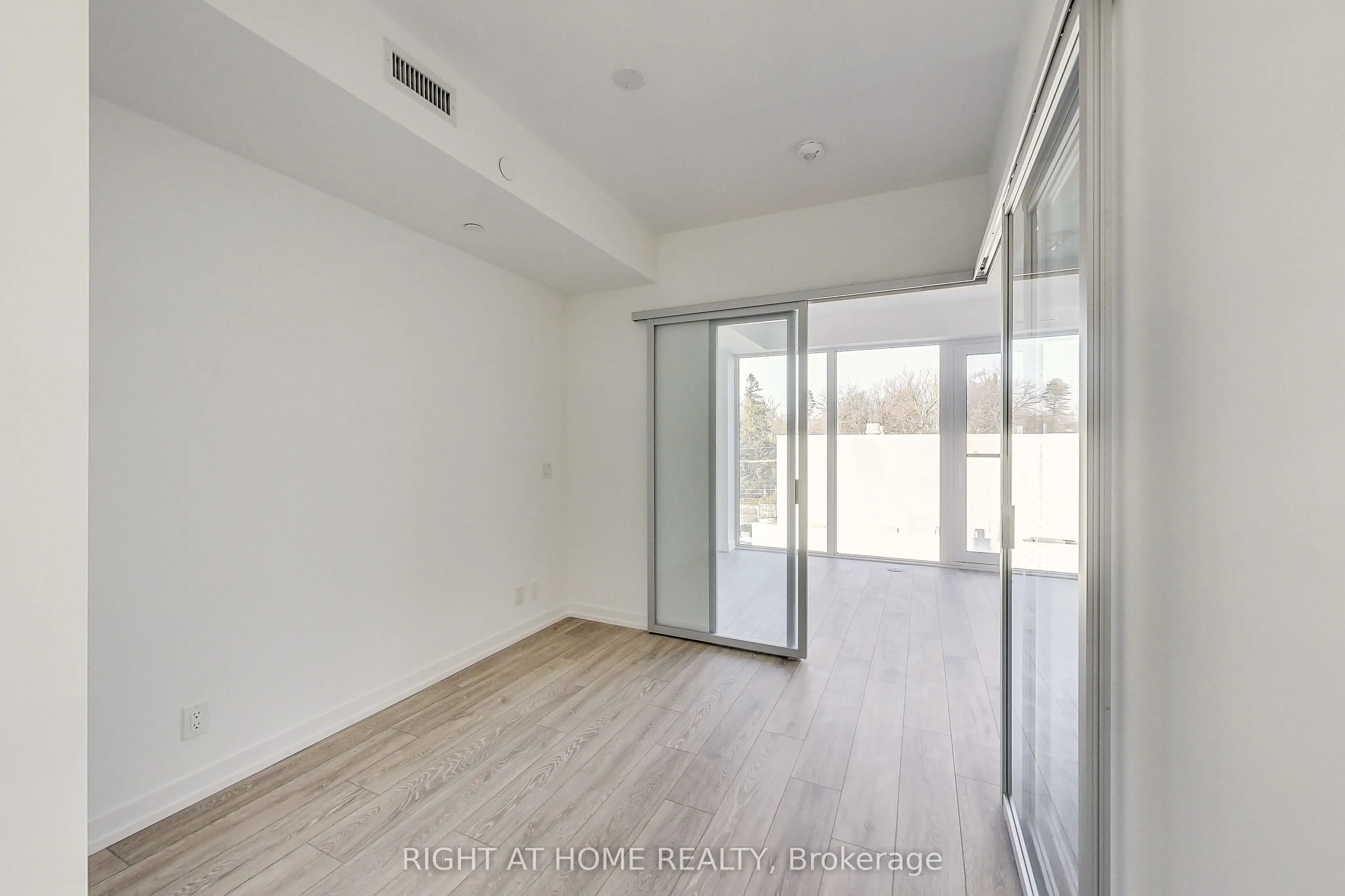 2020 Bathurst Street #519