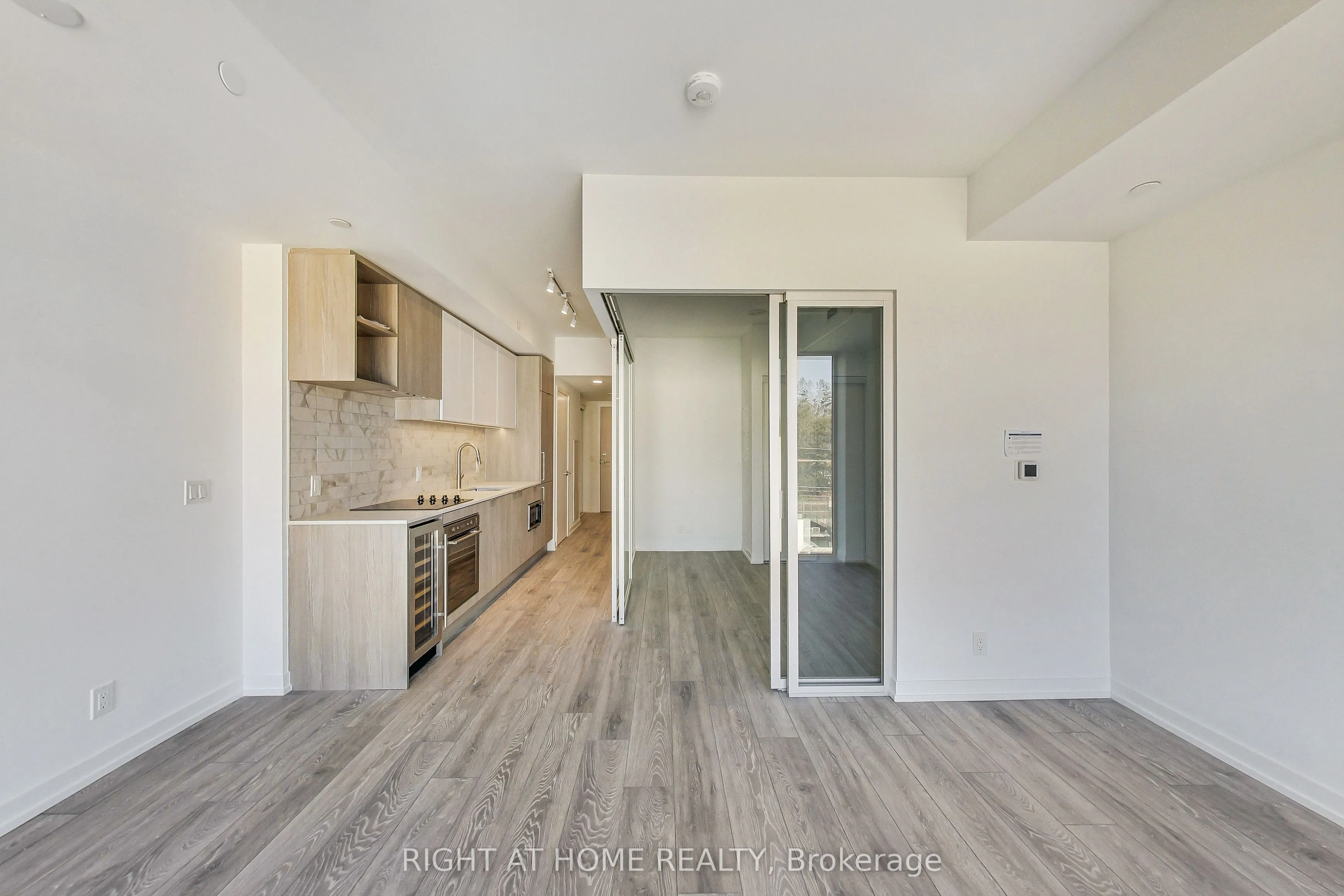 2020 Bathurst Street #519