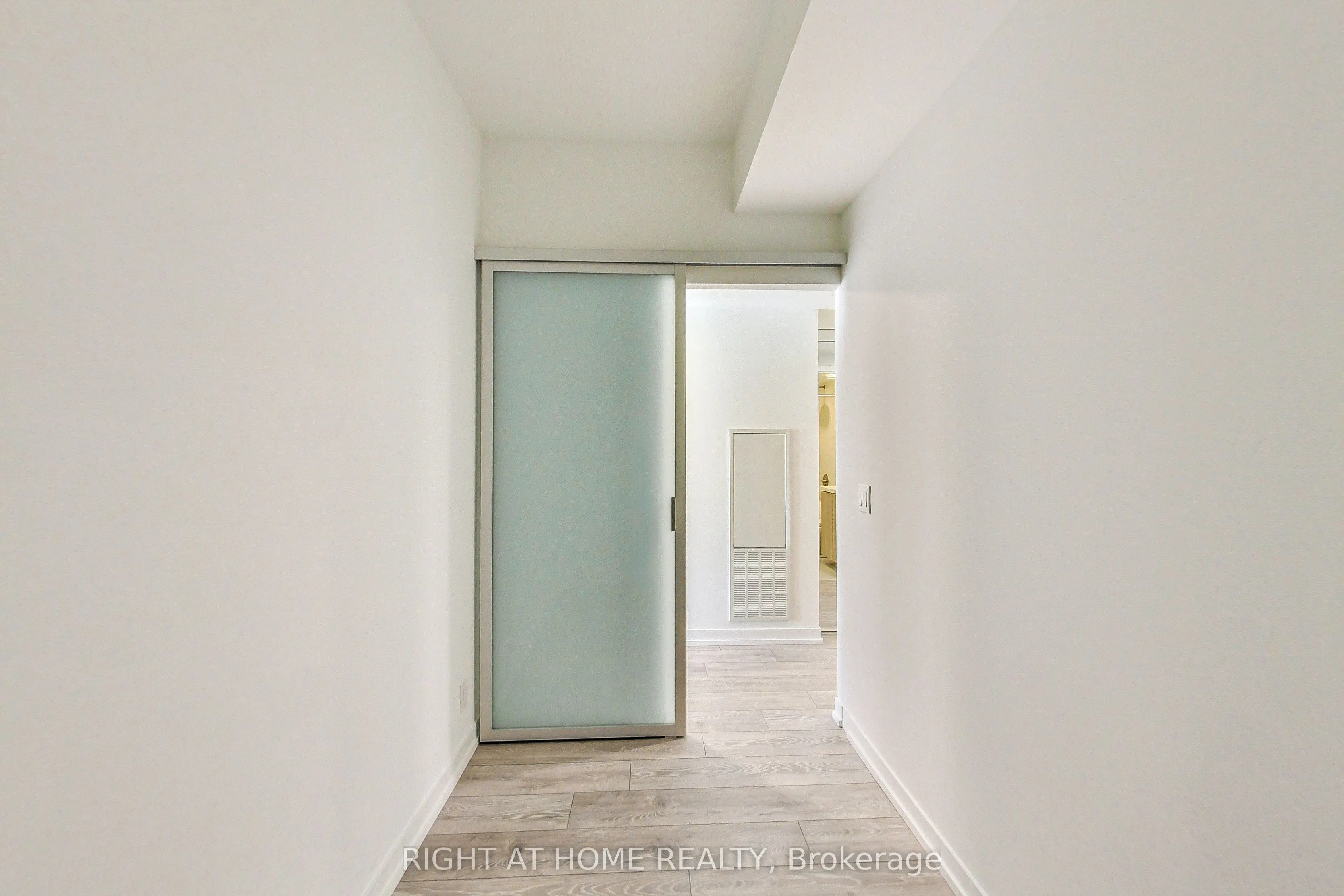 2020 Bathurst Street #519