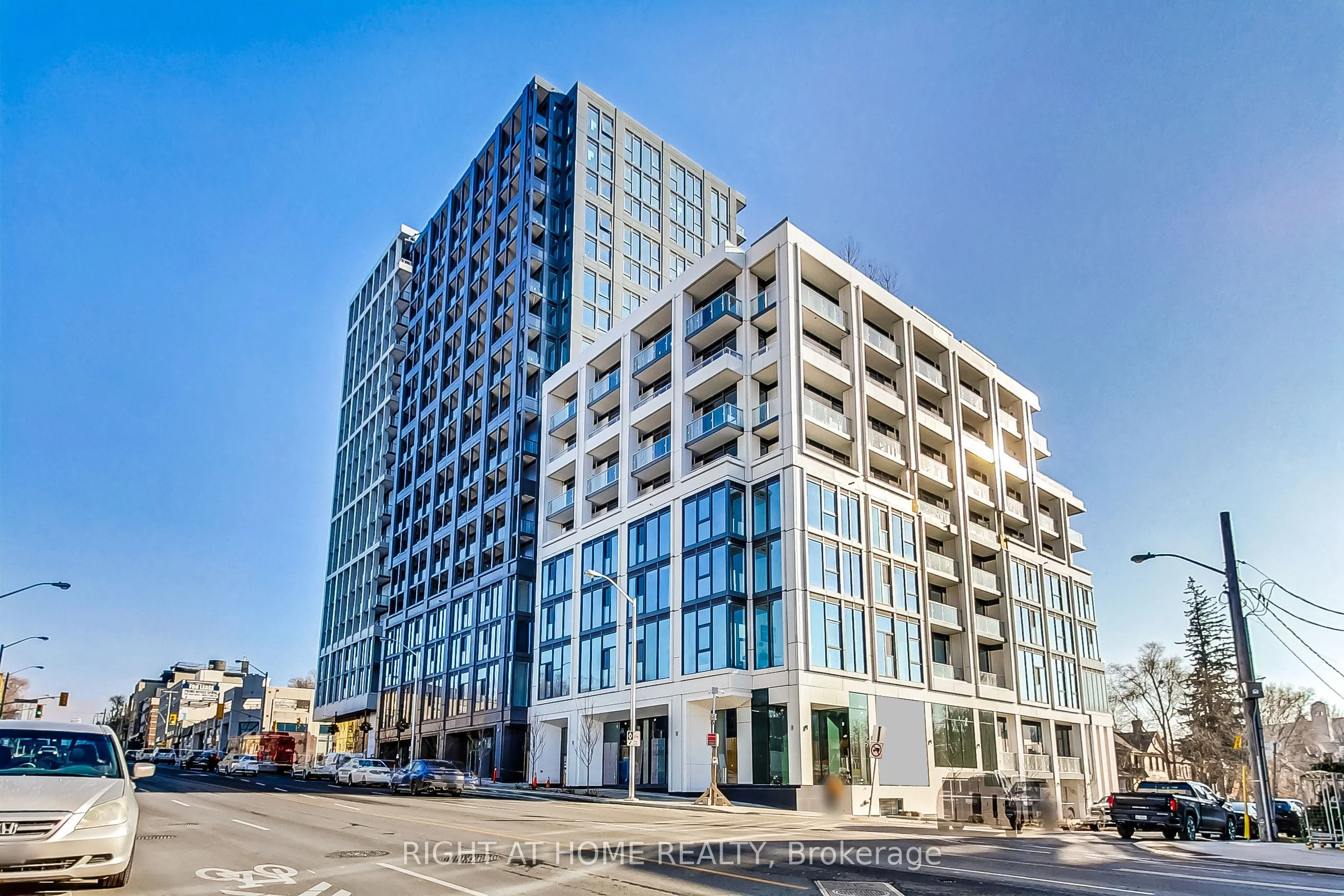 2020 Bathurst Street #519