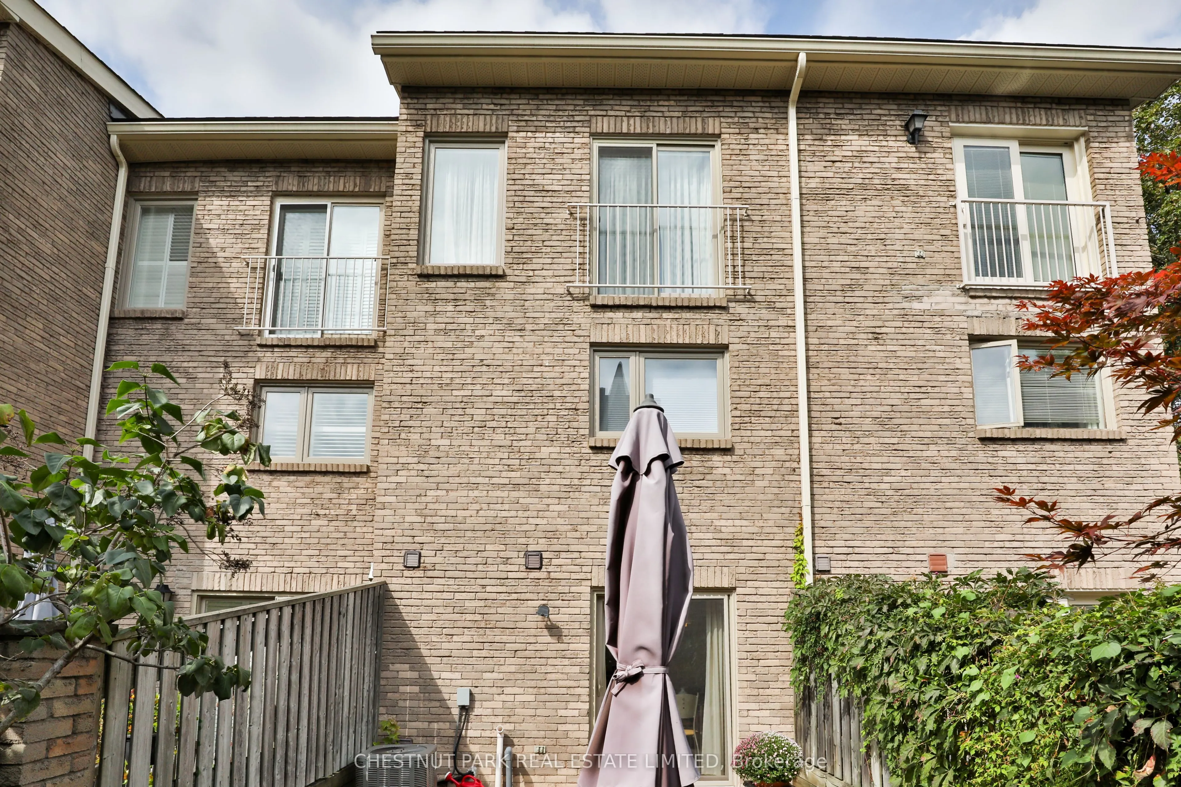 95 Summerhill Avenue #TH 5