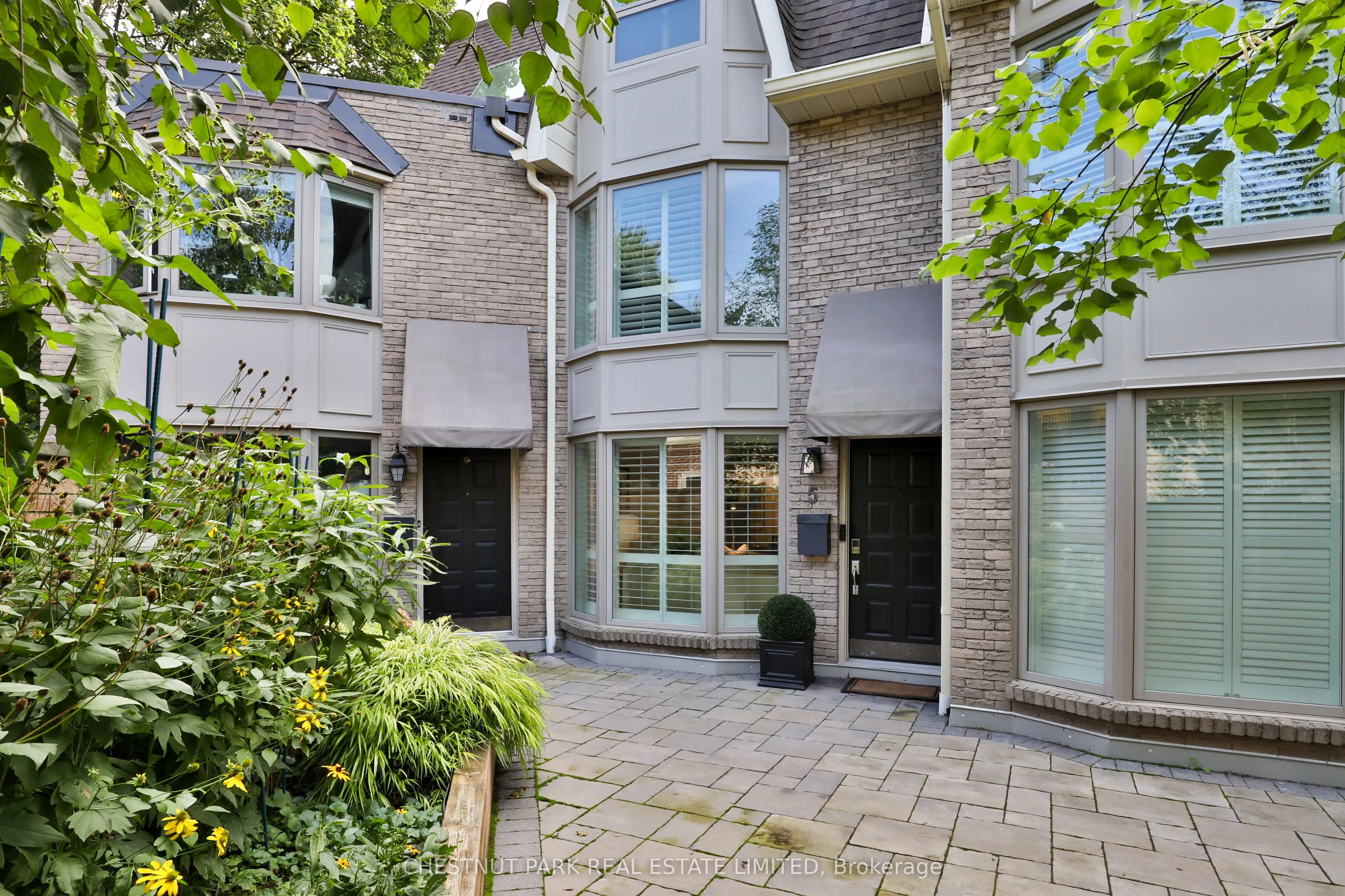 95 Summerhill Avenue #TH 5