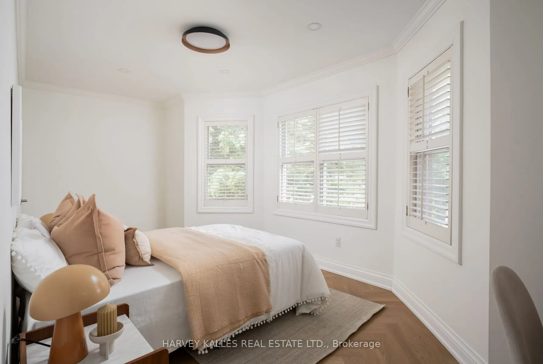 131 Rosewell Avenue
