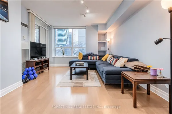 70 Alexander Street #305