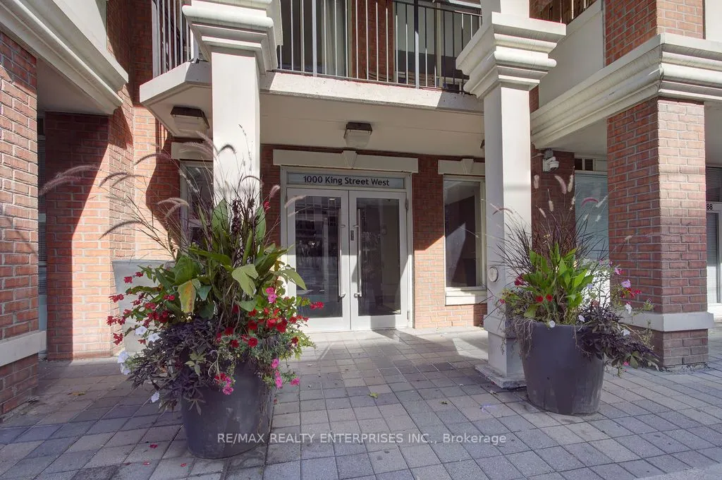 1000 King Street W #219