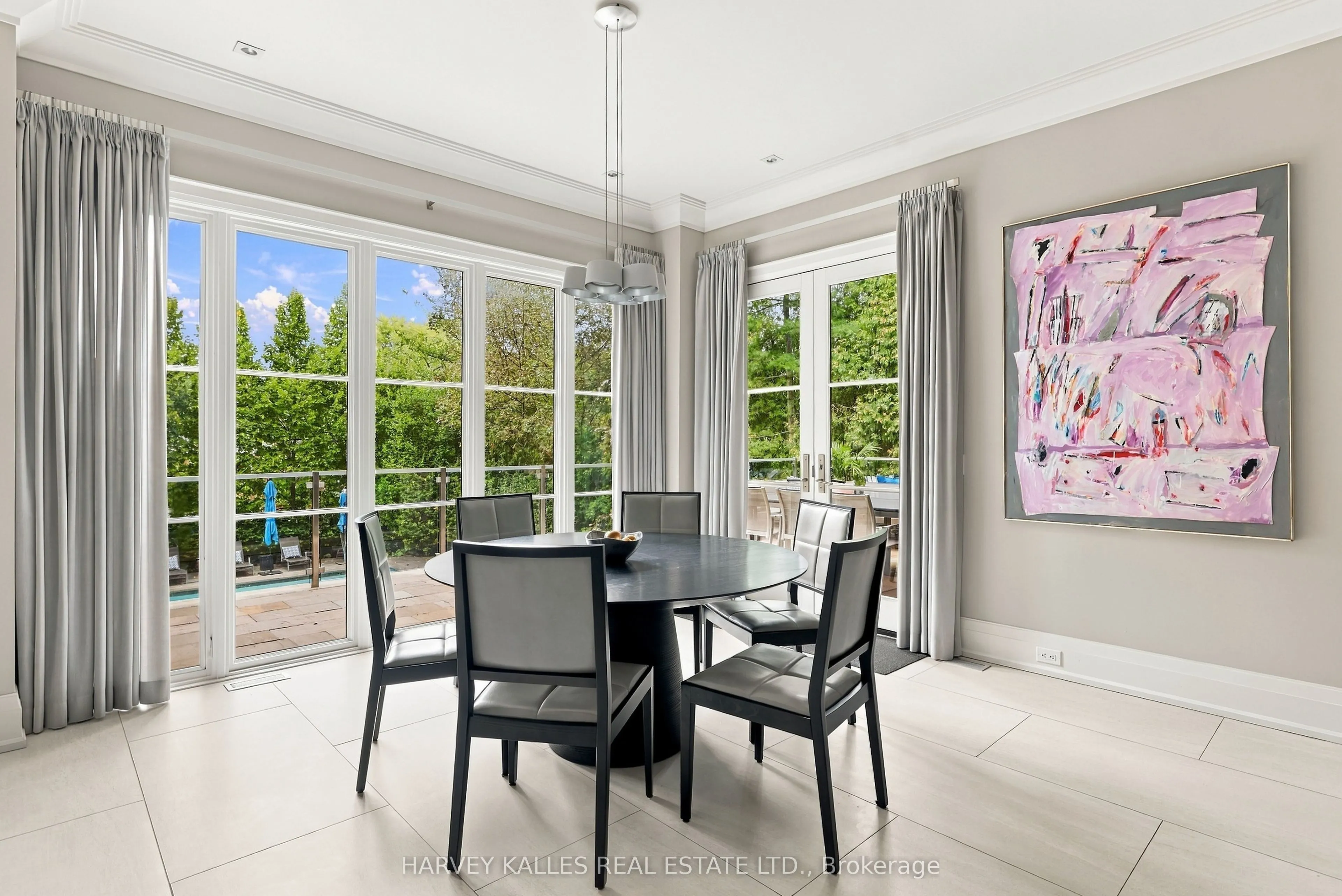 221 Dunvegan Road