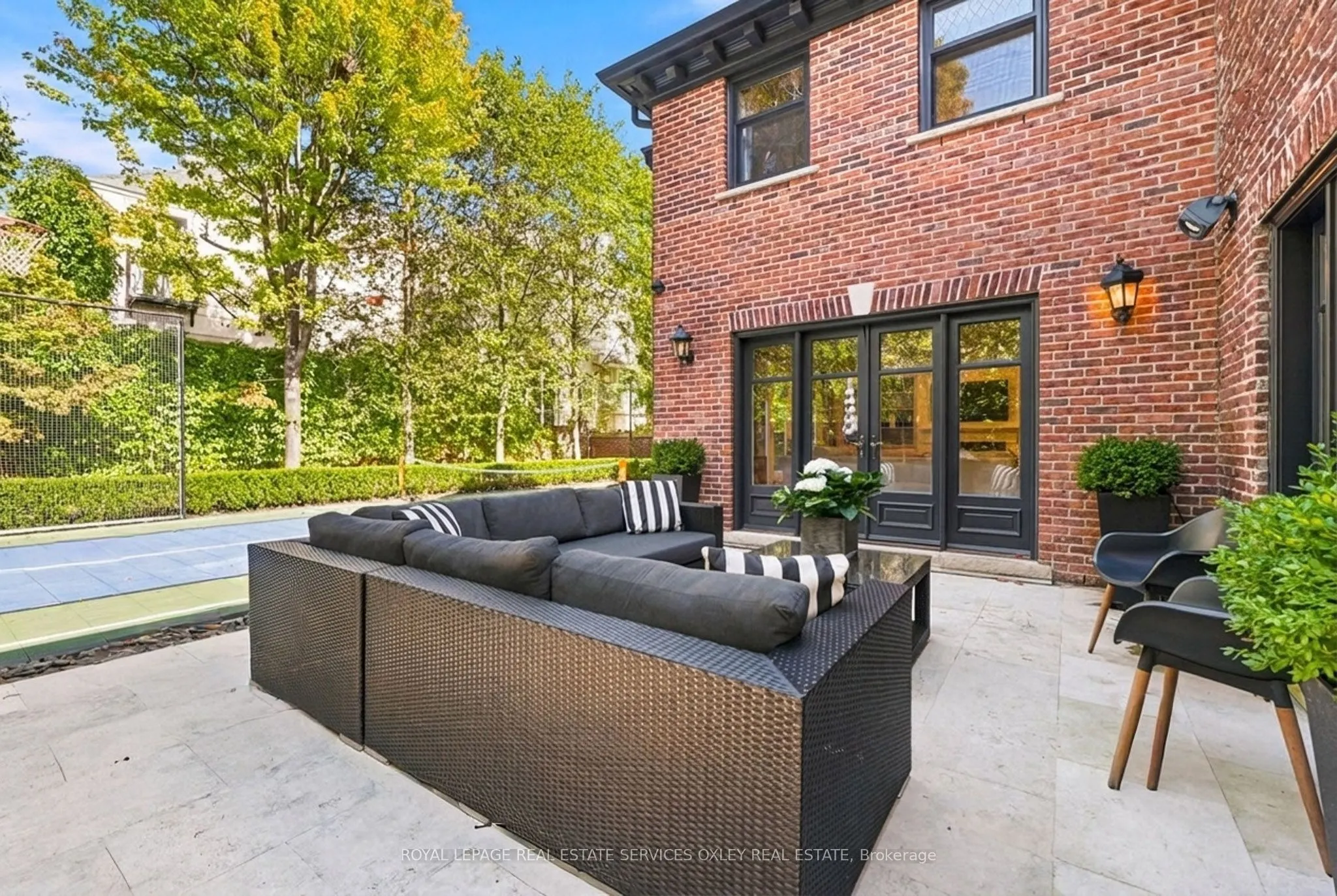 266 Lonsdale Road