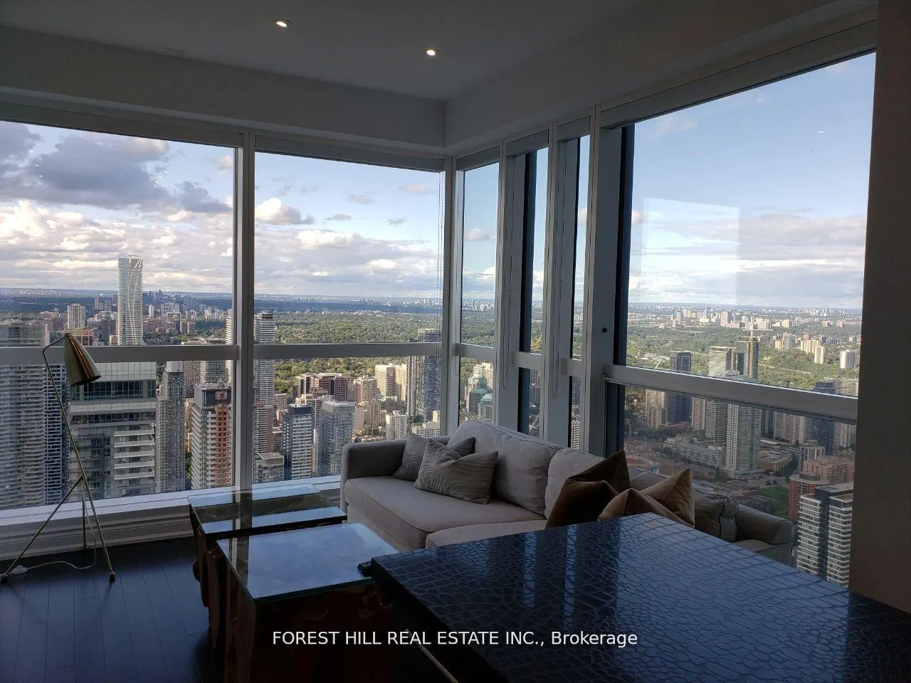 388 Yonge Street #7401