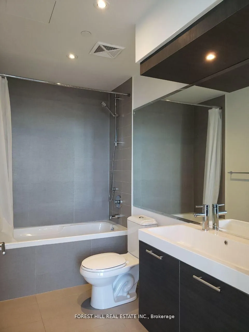 388 Yonge Street #7401
