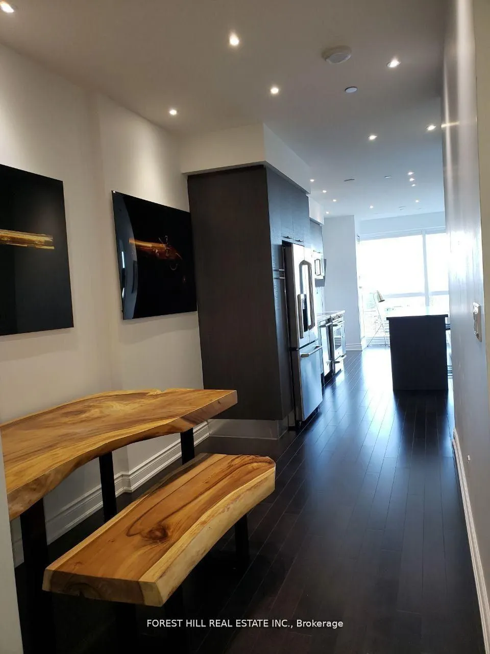 388 Yonge Street #7401