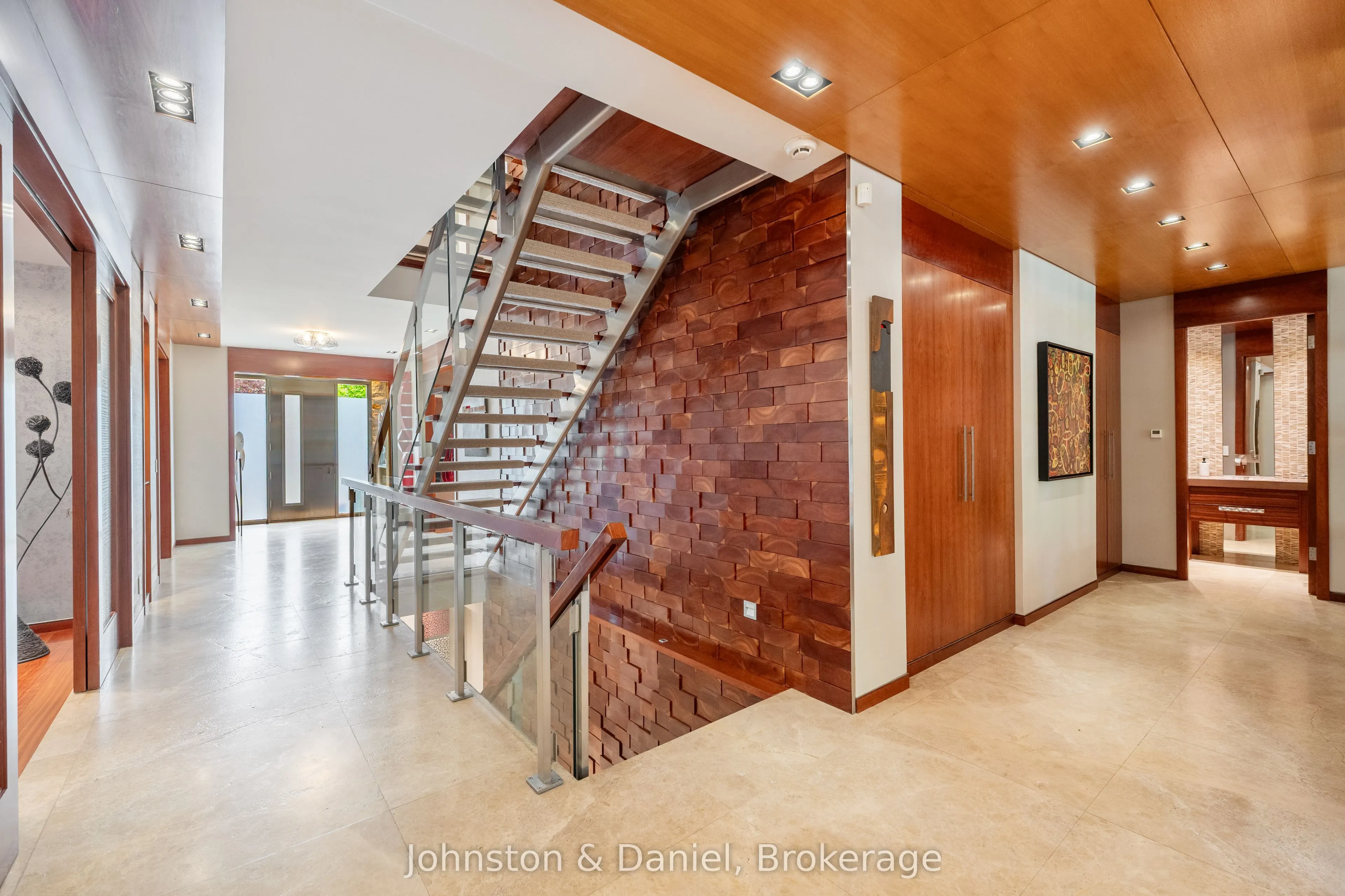 24 Glenview Avenue
