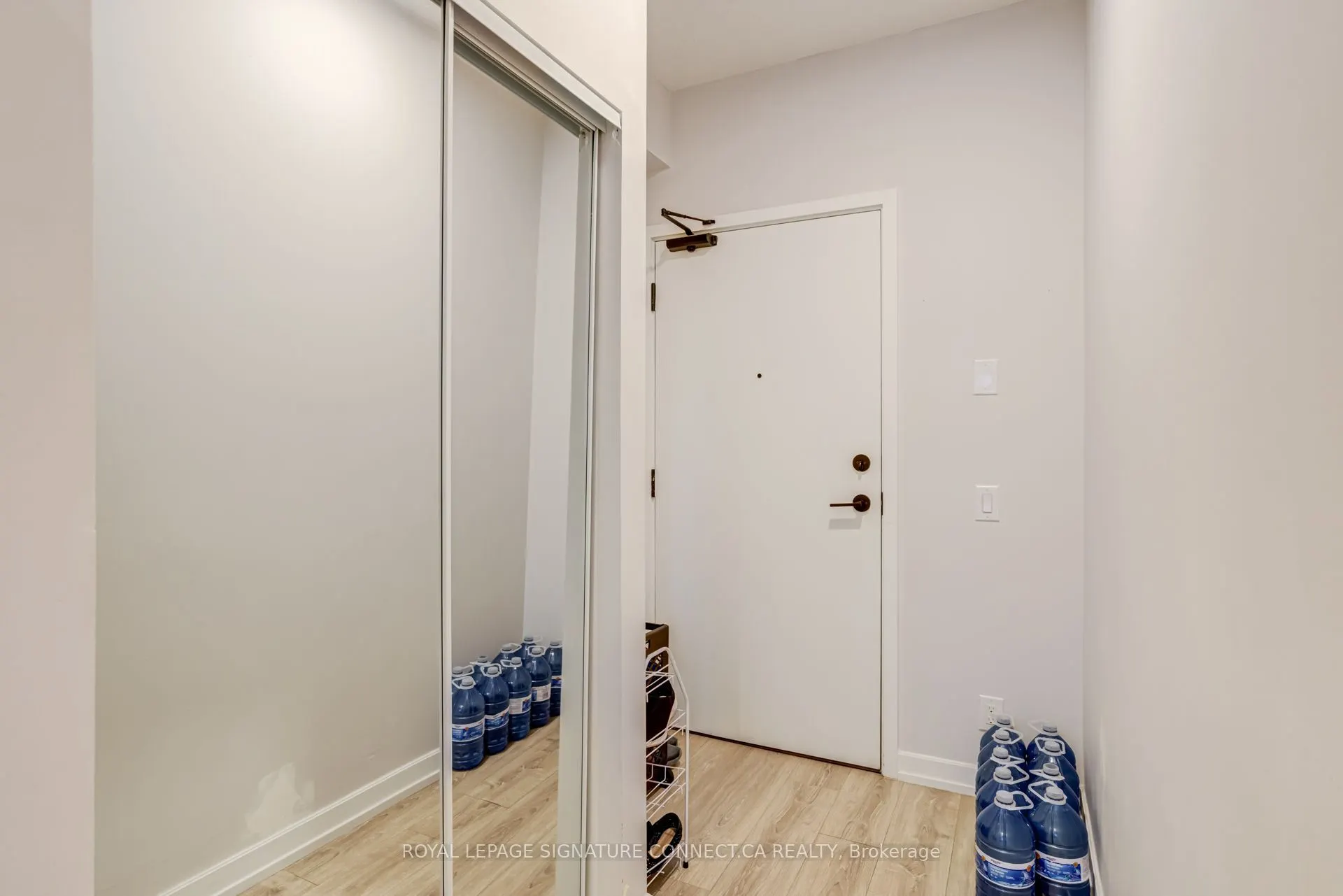 20 Tubman Avenue #517