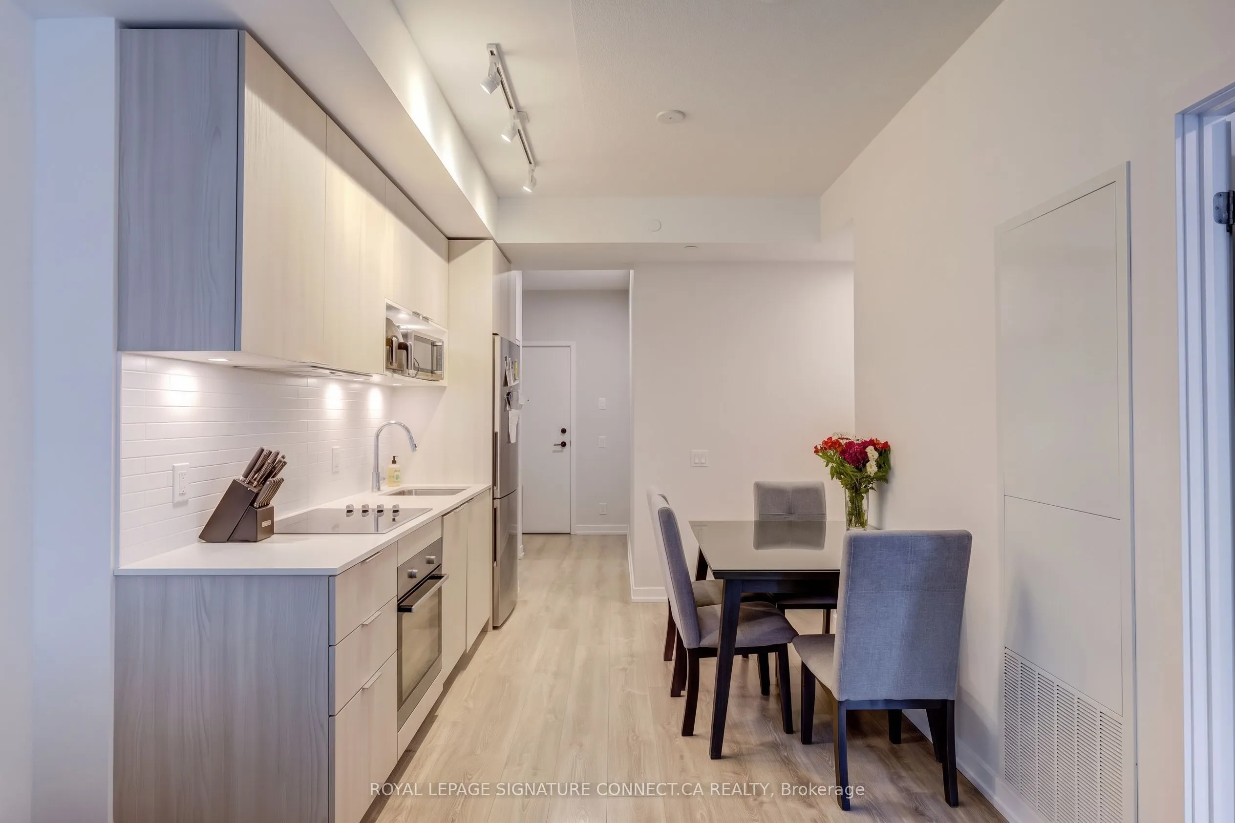 20 Tubman Avenue #517